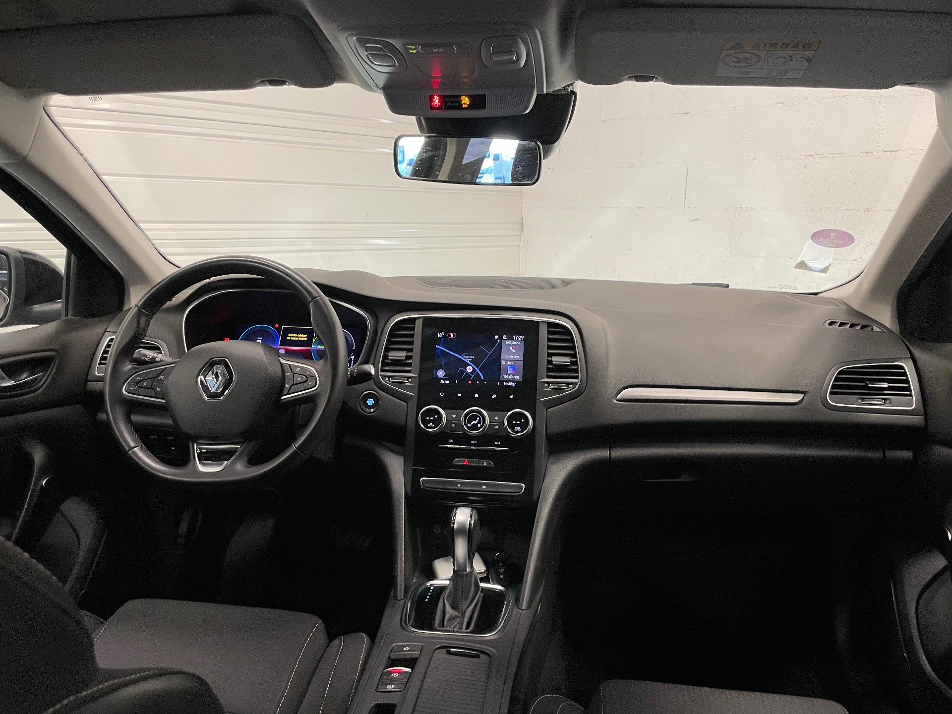 RENAULT MEGANE IV ESTATE E-TECH Plug-In Hybride 160 - 21N Business