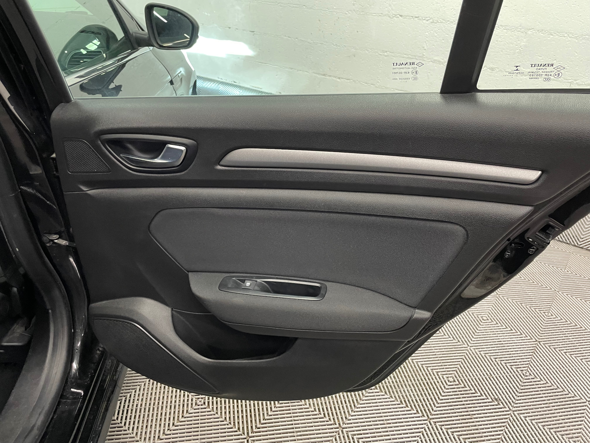 RENAULT MEGANE IV ESTATE E-TECH Plug-In Hybride 160 - 21N Business