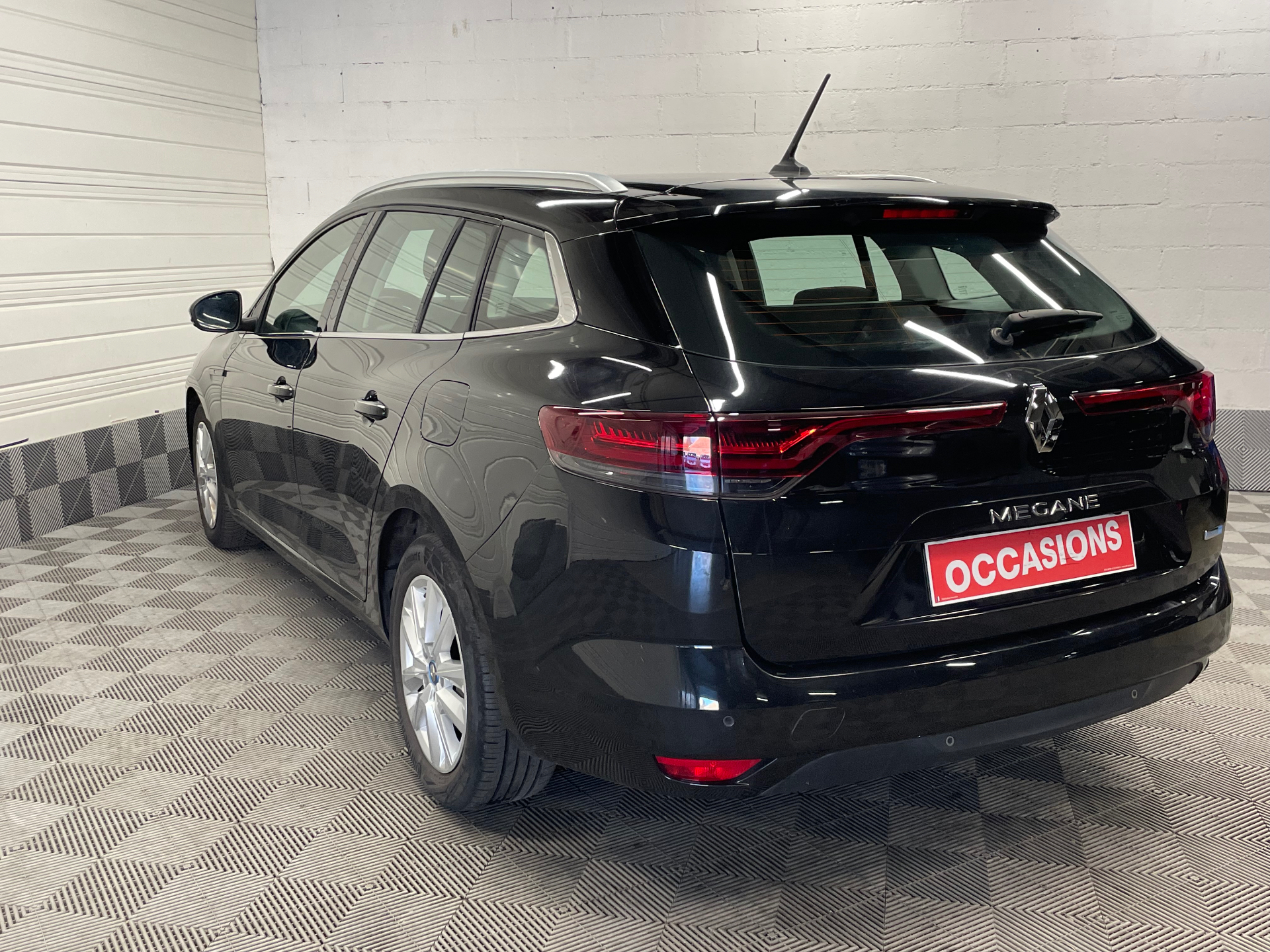 RENAULT MEGANE IV ESTATE E-TECH Plug-In Hybride 160 - 21N Business