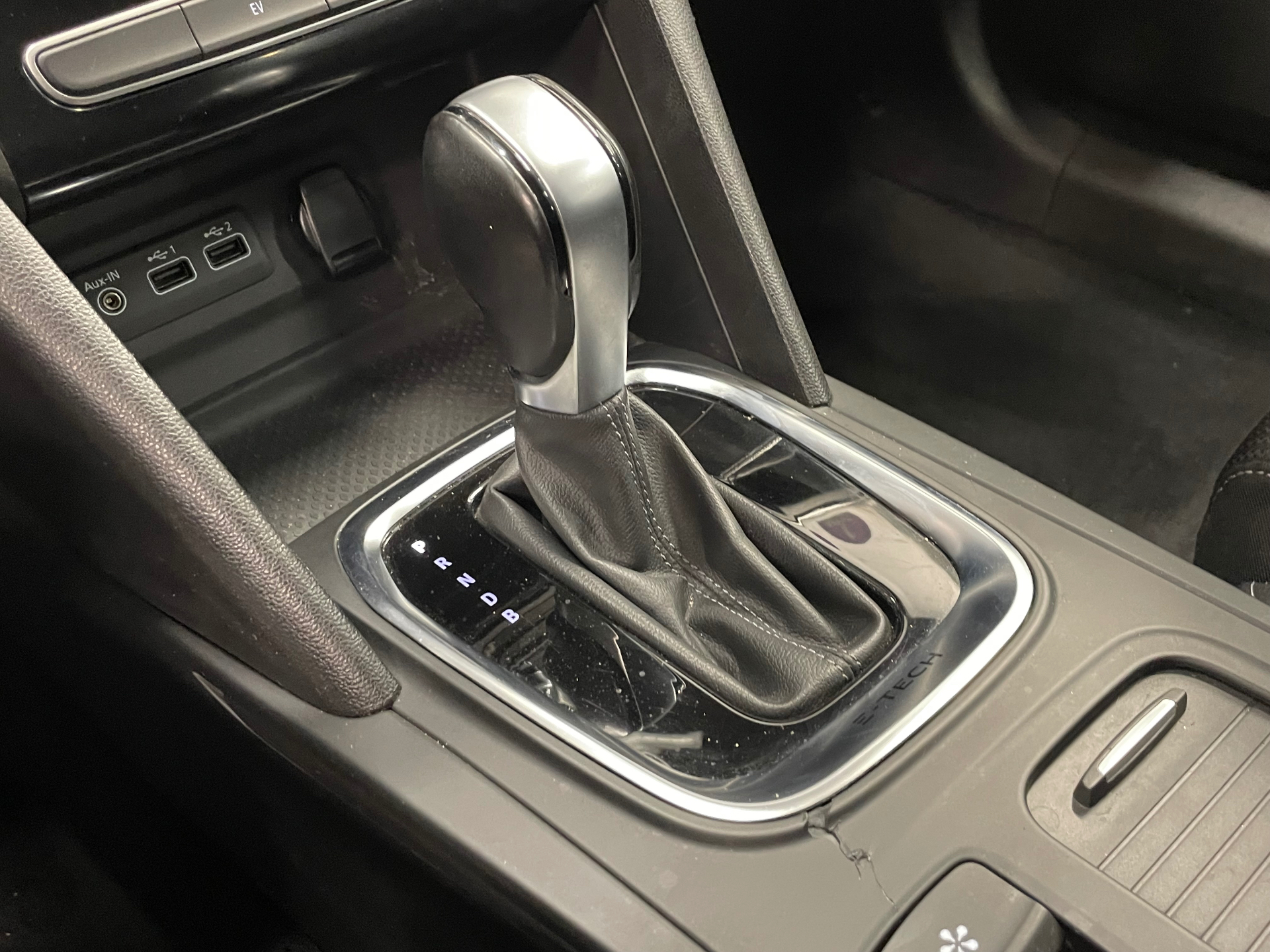 RENAULT MEGANE IV ESTATE E-TECH Plug-In Hybride 160 - 21N Business