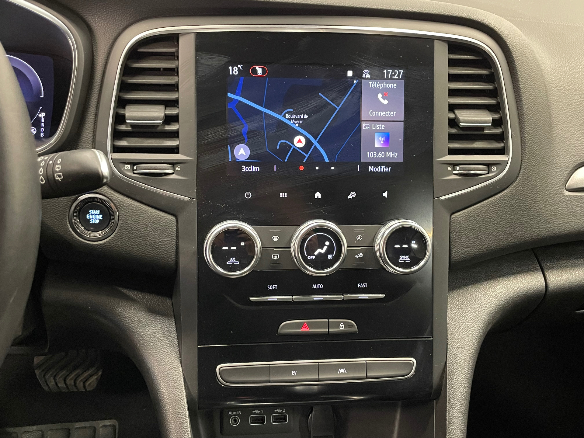 RENAULT MEGANE IV ESTATE E-TECH Plug-In Hybride 160 - 21N Business