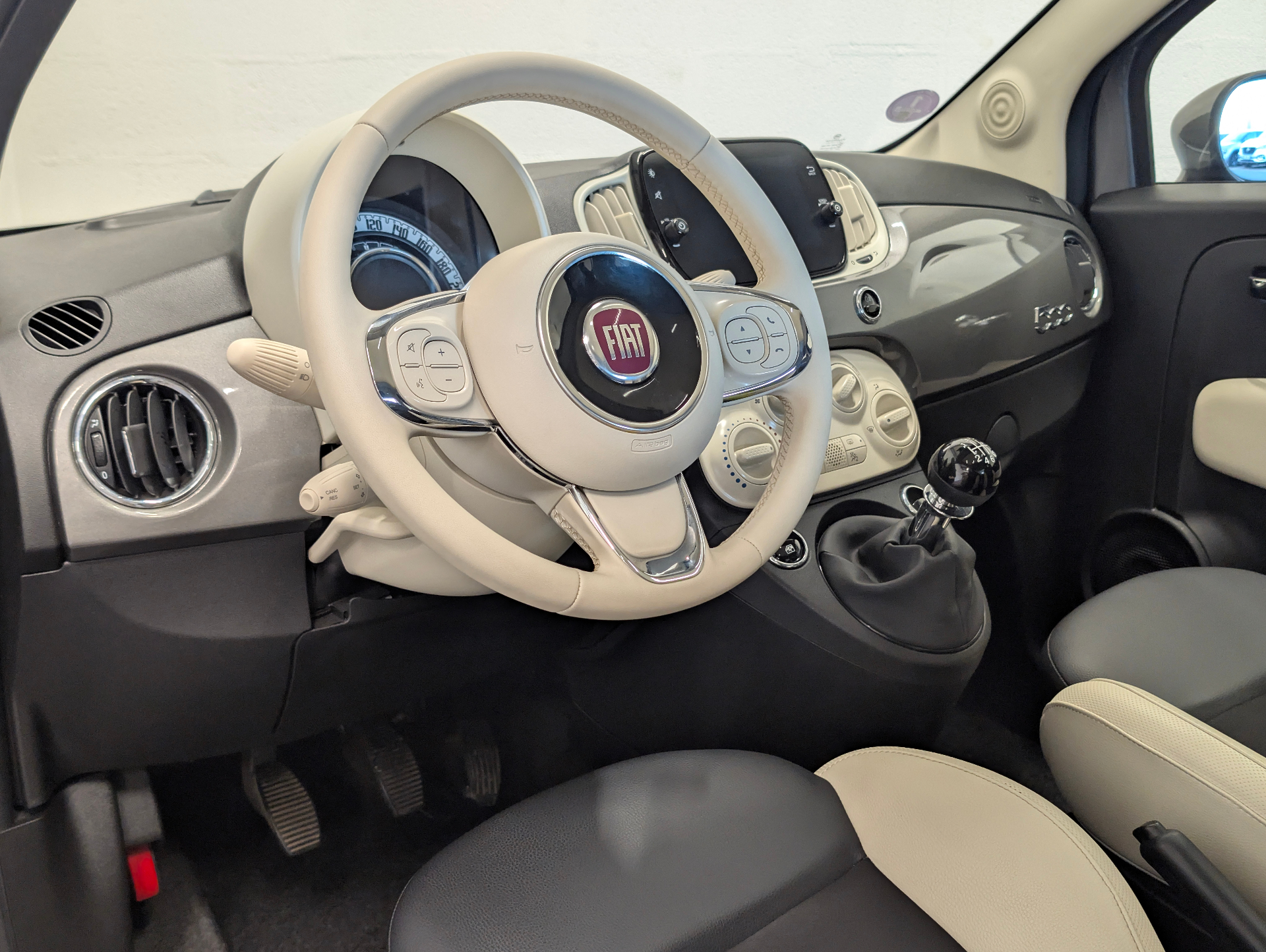 FIAT 500 MY22 1.0 70 ch Hybride BSG S/S Dolcevita