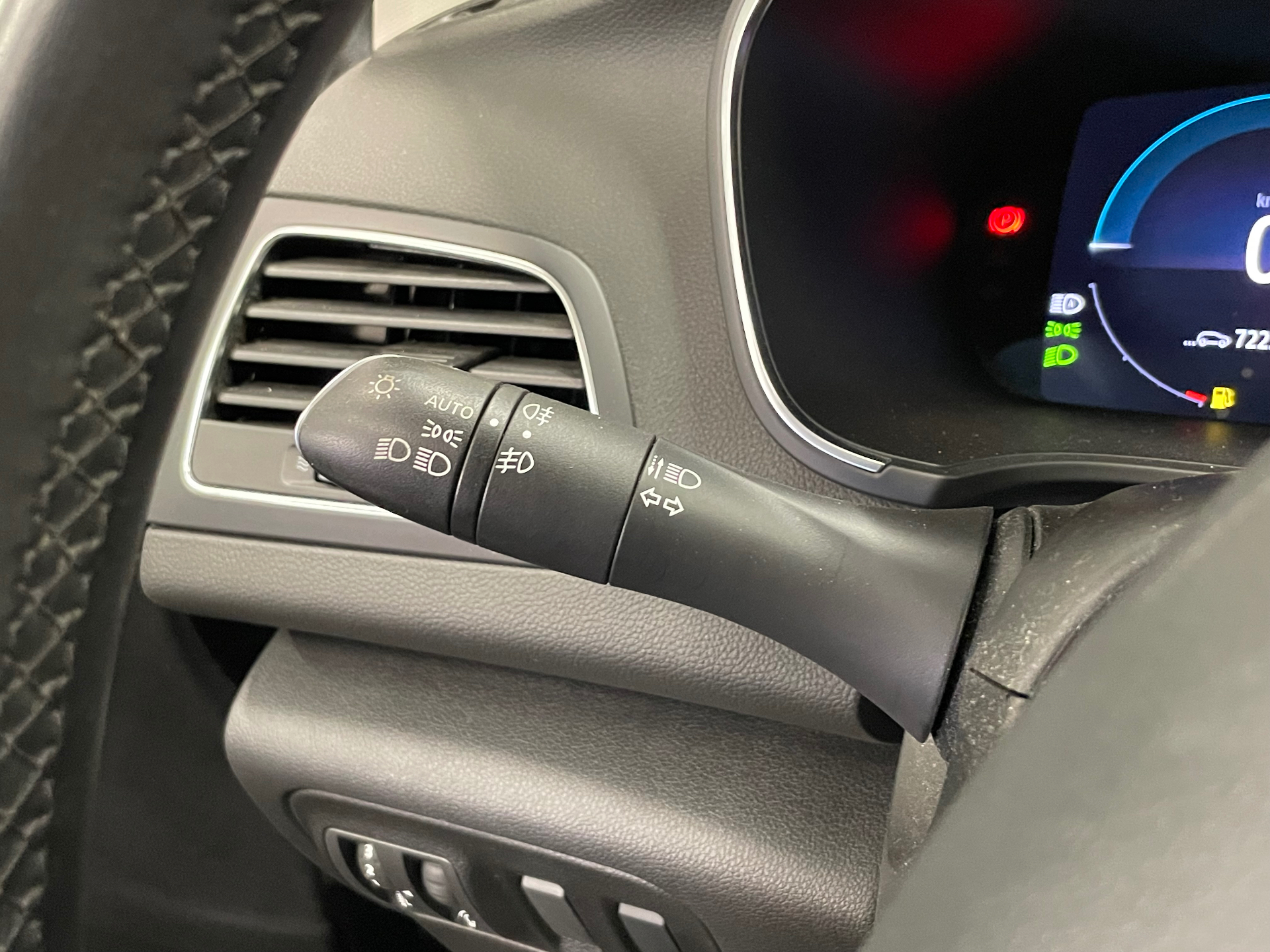 RENAULT MEGANE IV ESTATE E-TECH Plug-In Hybride 160 - 21N Business
