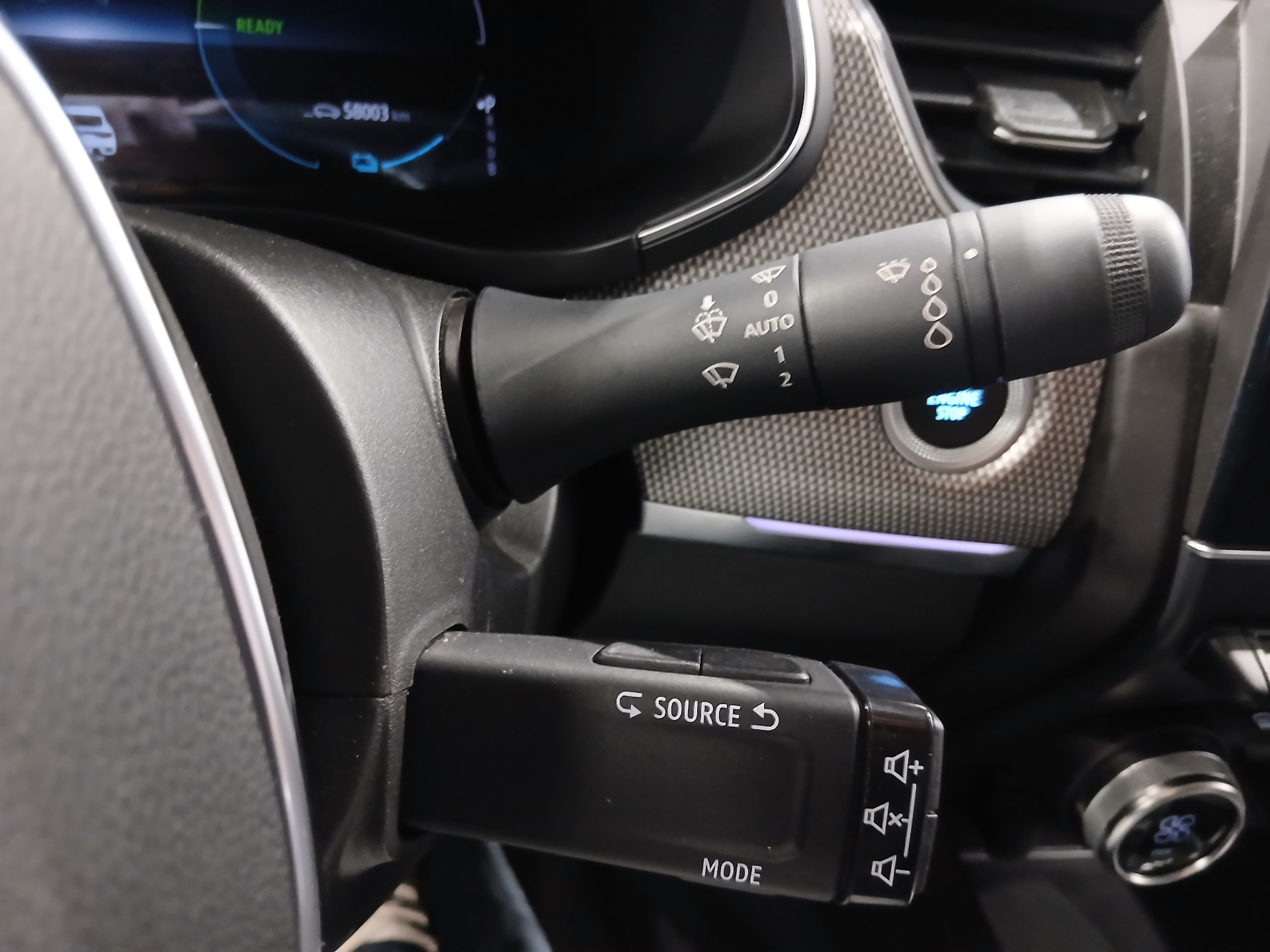 RENAULT ARKANA E-Tech 145 - 21B Intens