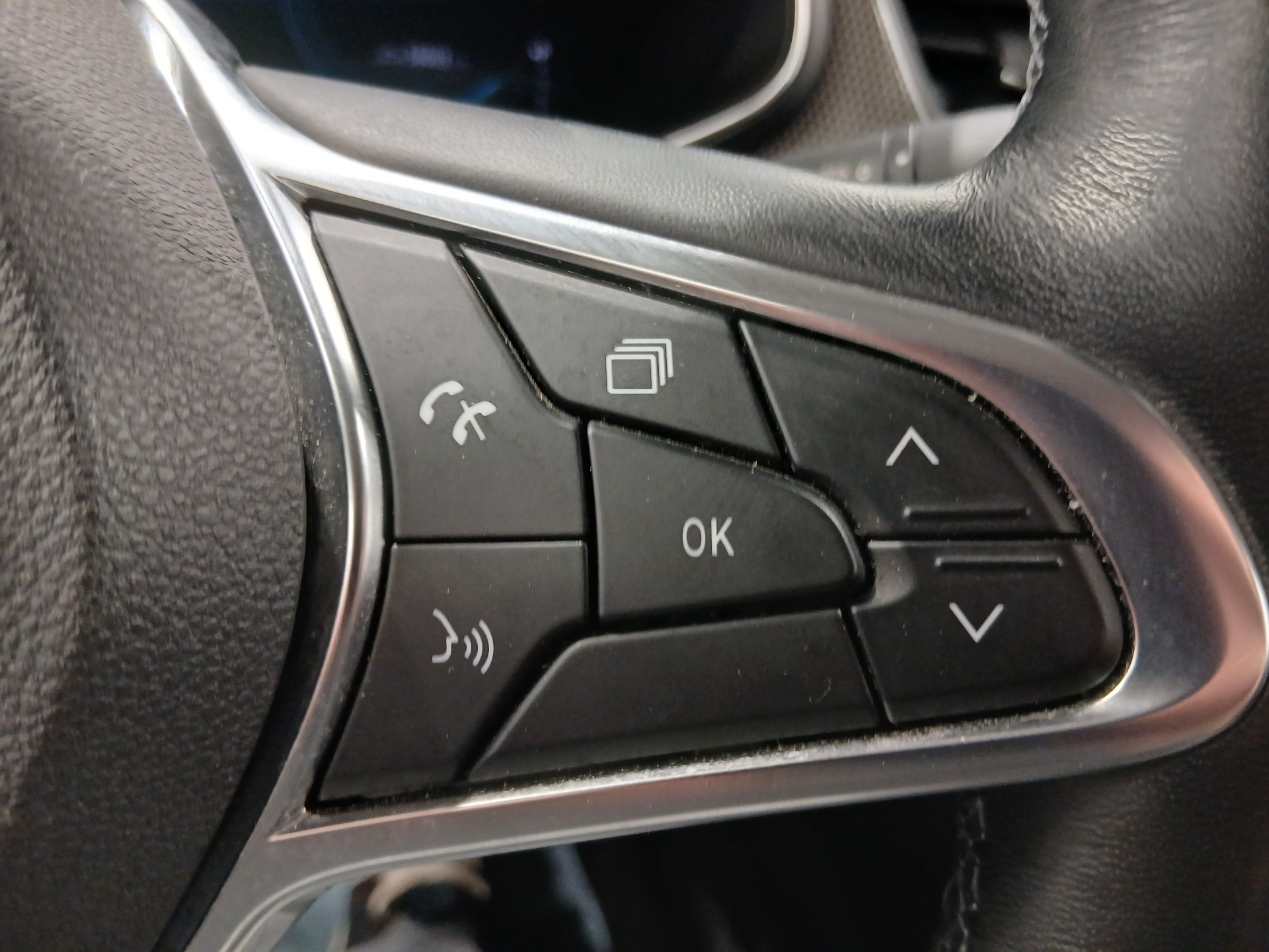 RENAULT ARKANA E-Tech 145 - 21B Intens