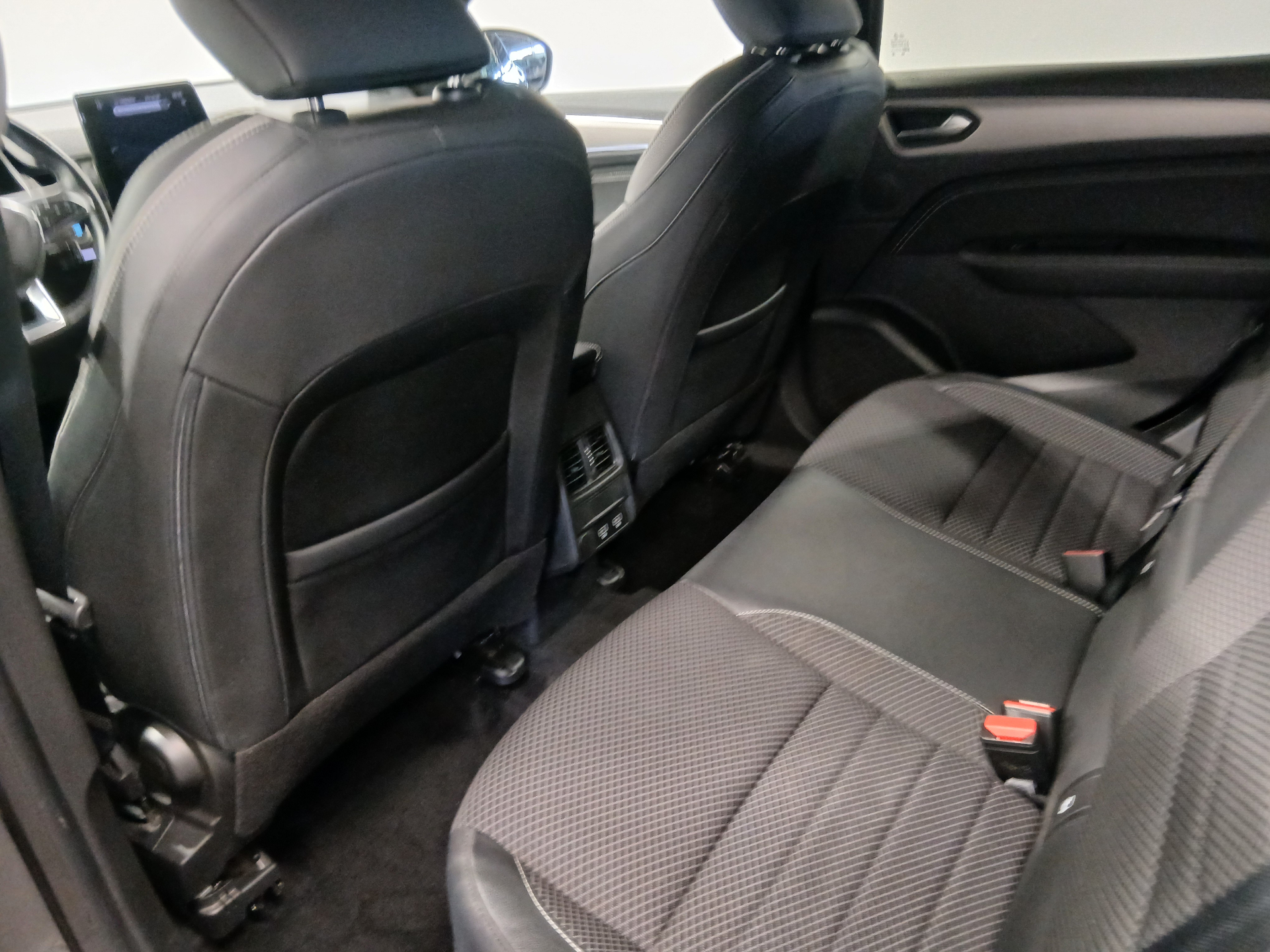 RENAULT ARKANA E-Tech 145 - 21B Intens