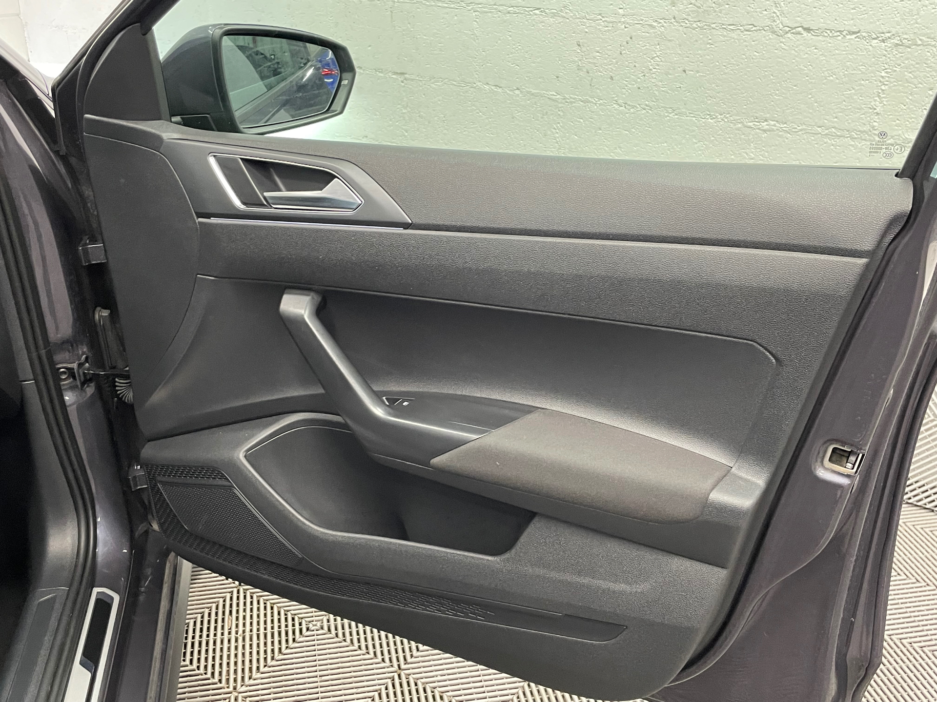 VOLKSWAGEN POLO 1.0 TSI 110 DSG R-LINE