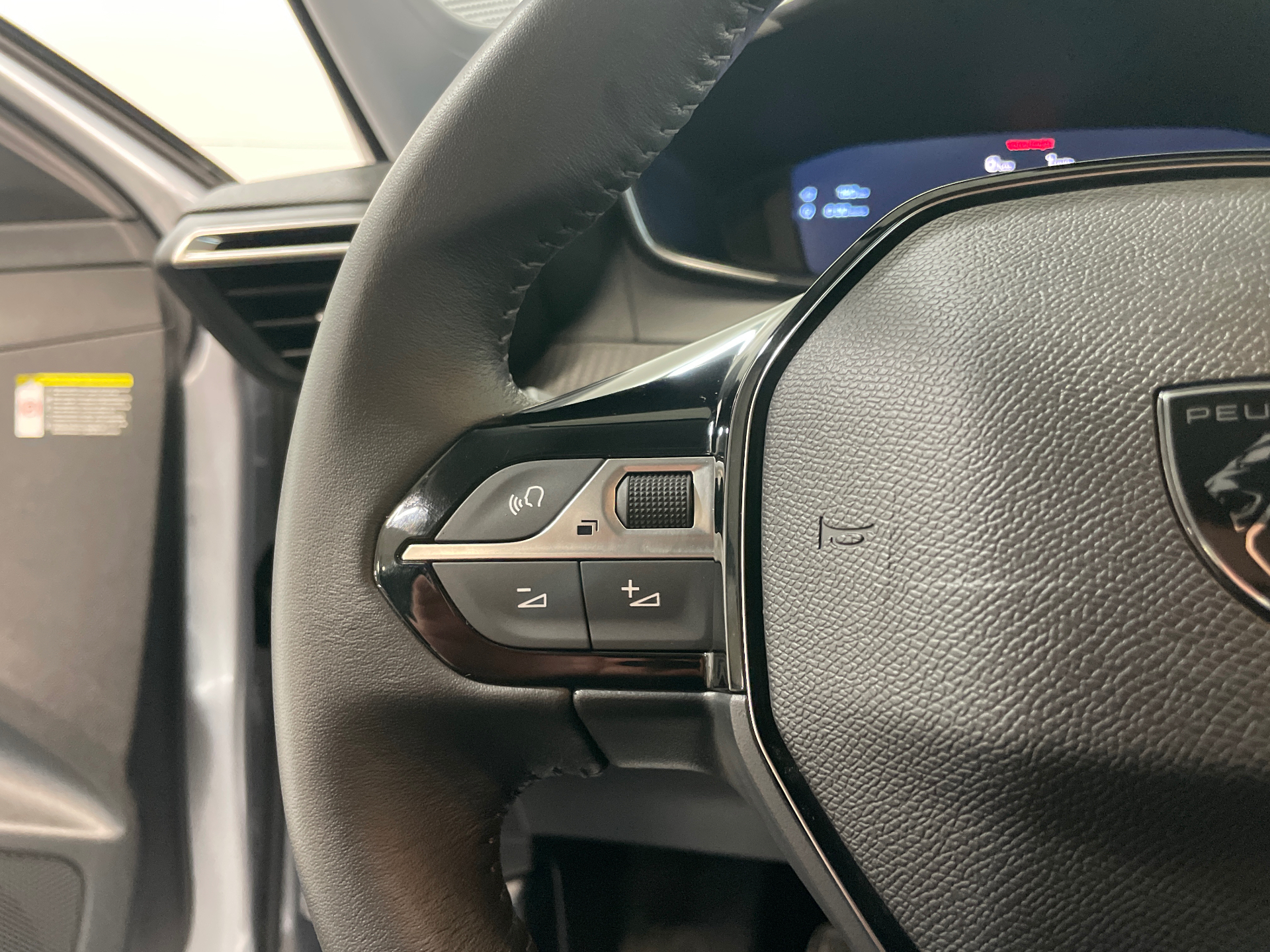 PEUGEOT 208 100 CV ALLURE