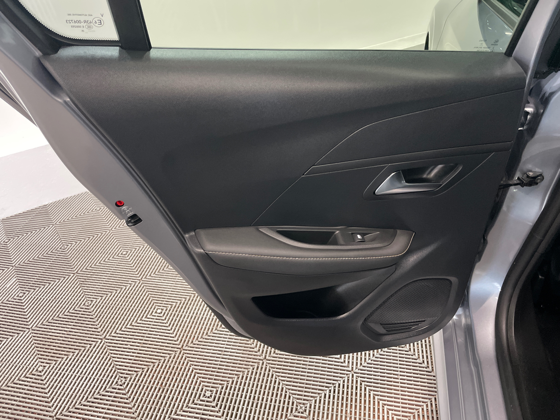 PEUGEOT 208 100 CV ALLURE
