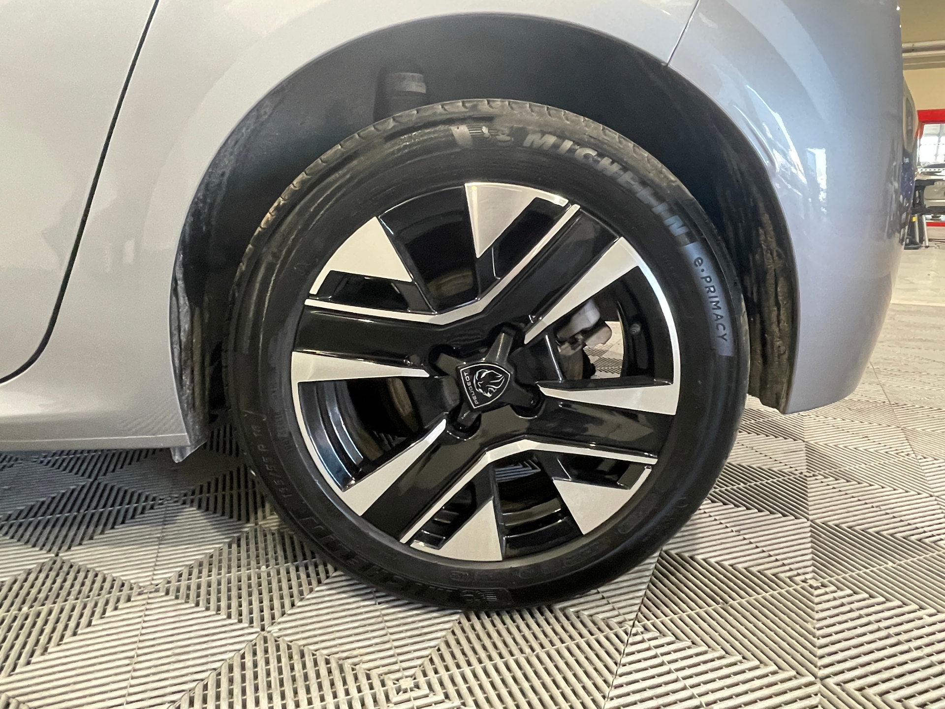 PEUGEOT 208 100 S&S BVM6 Allure