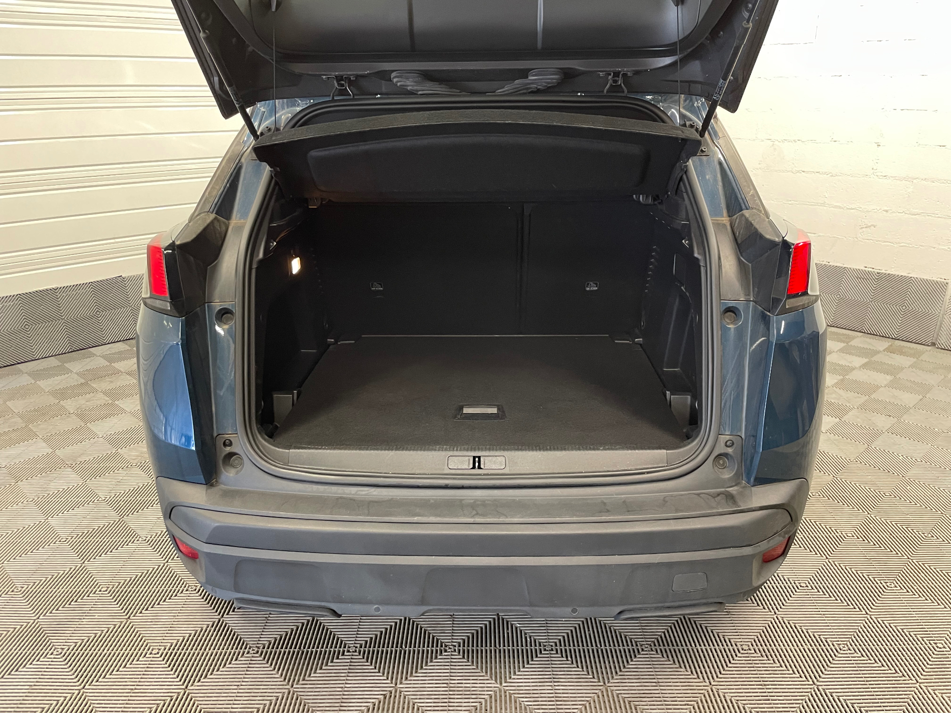 PEUGEOT 3008 ACTIVE PACK PTECH130 S&S BVM6