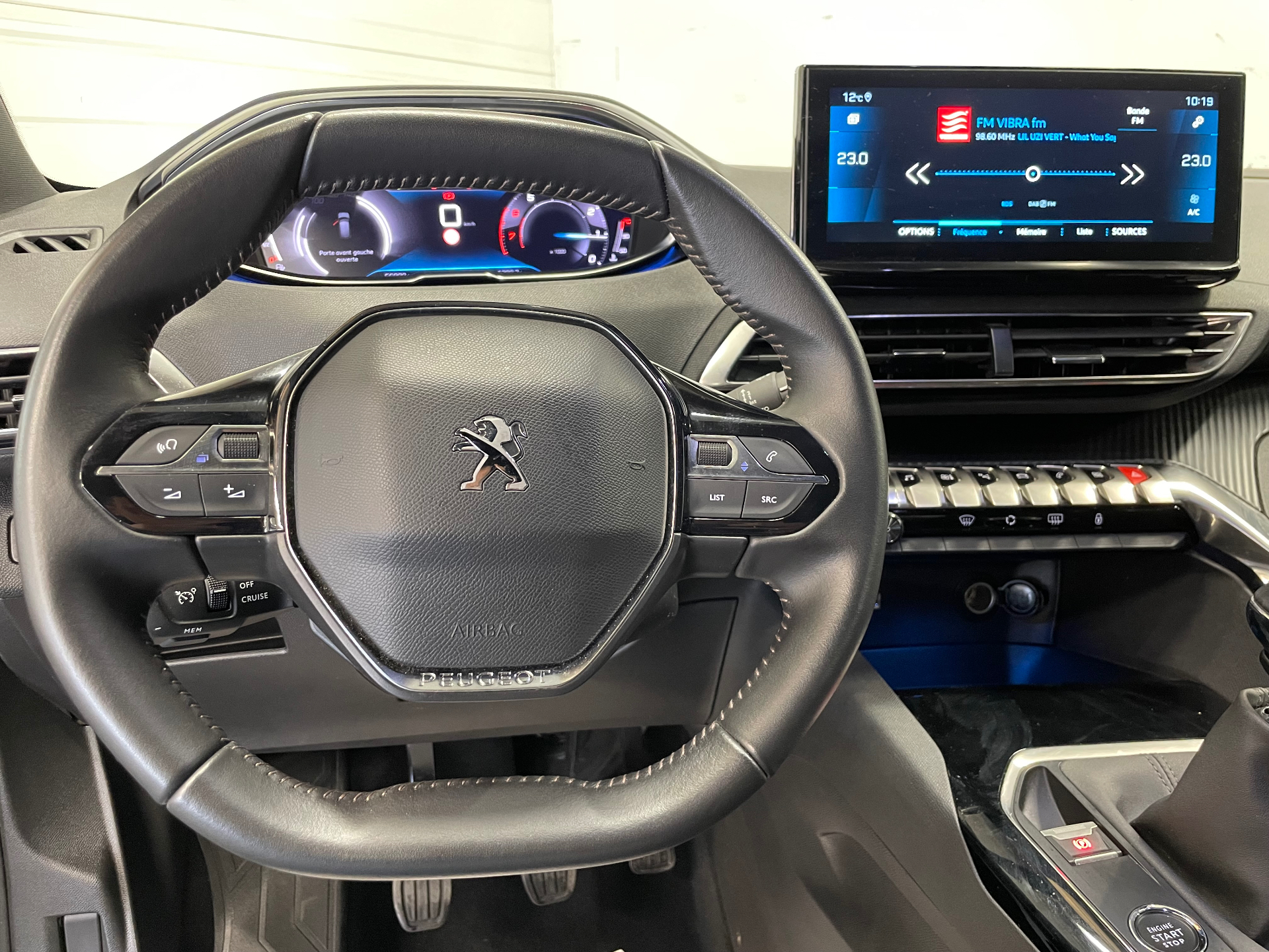 PEUGEOT 3008 ACTIVE PACK PTECH130 S&S BVM6