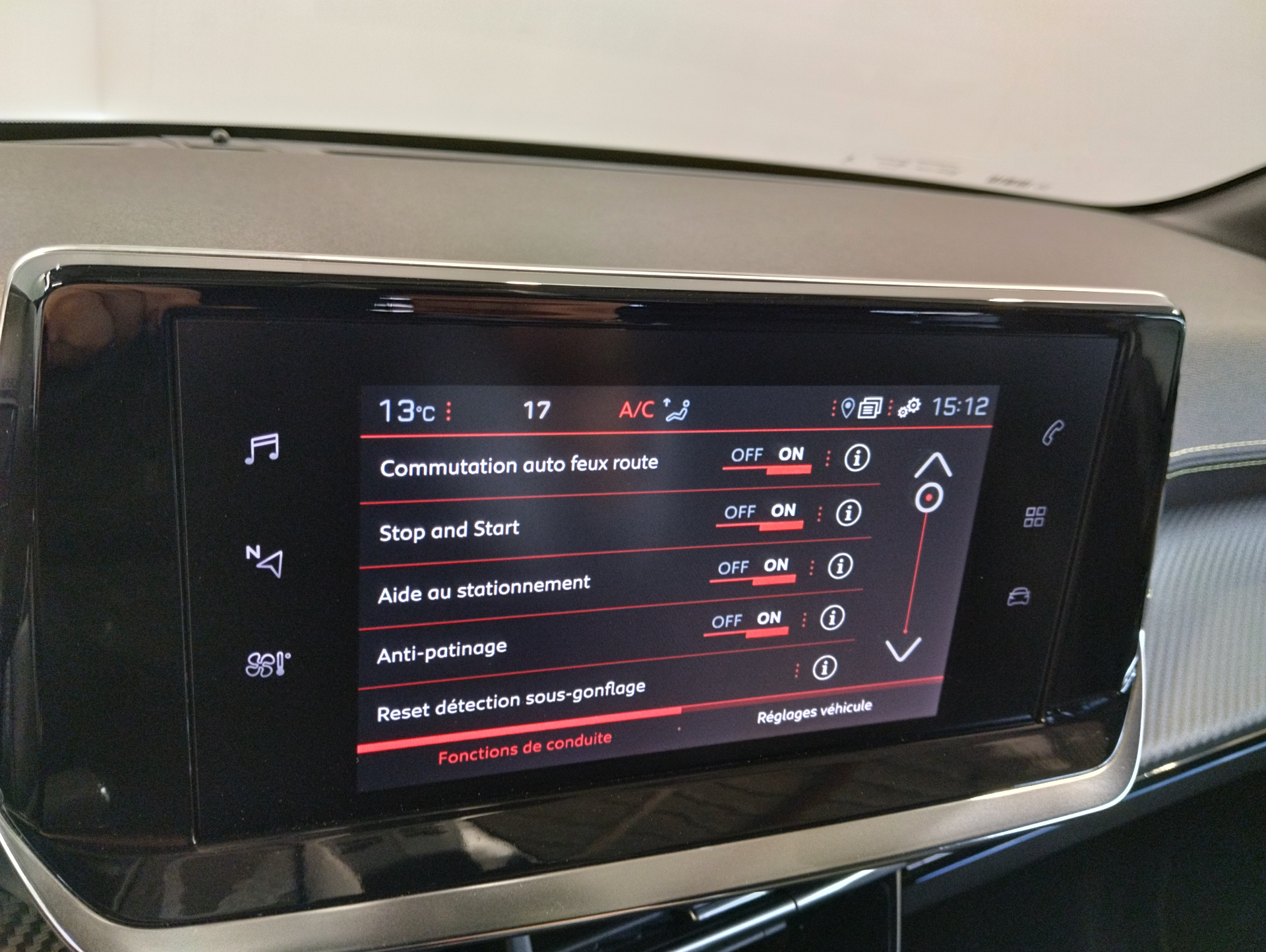 PEUGEOT 208 GT PURETECH 100 S&S BVM6