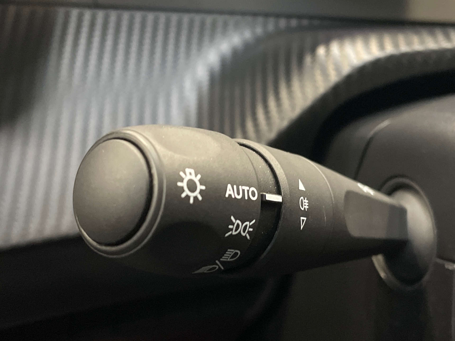 PEUGEOT 208 100 S&S BVM6 Allure