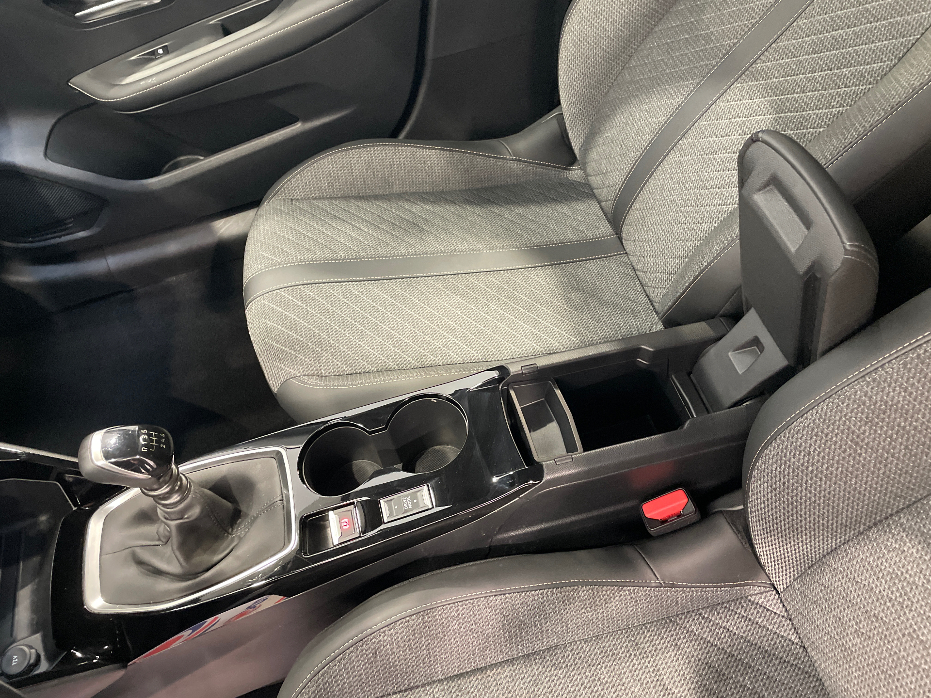 PEUGEOT 208 100 S&S BVM6 Allure