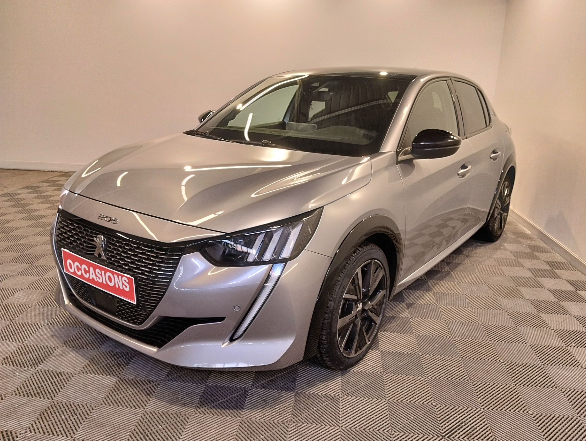 PEUGEOT 208 GT PURETECH 100 S&S BVM6