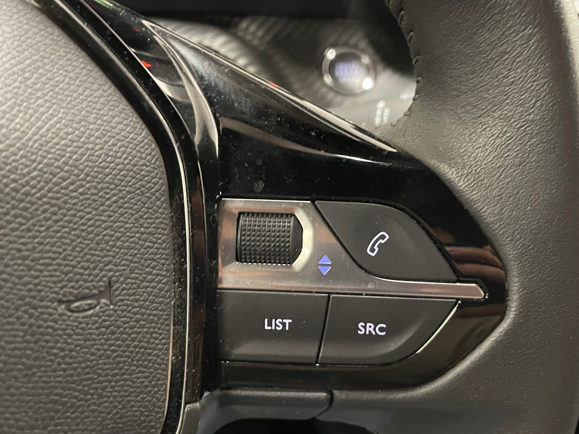 PEUGEOT 2008 ALLURE PACK PT 130 S&S BVM6