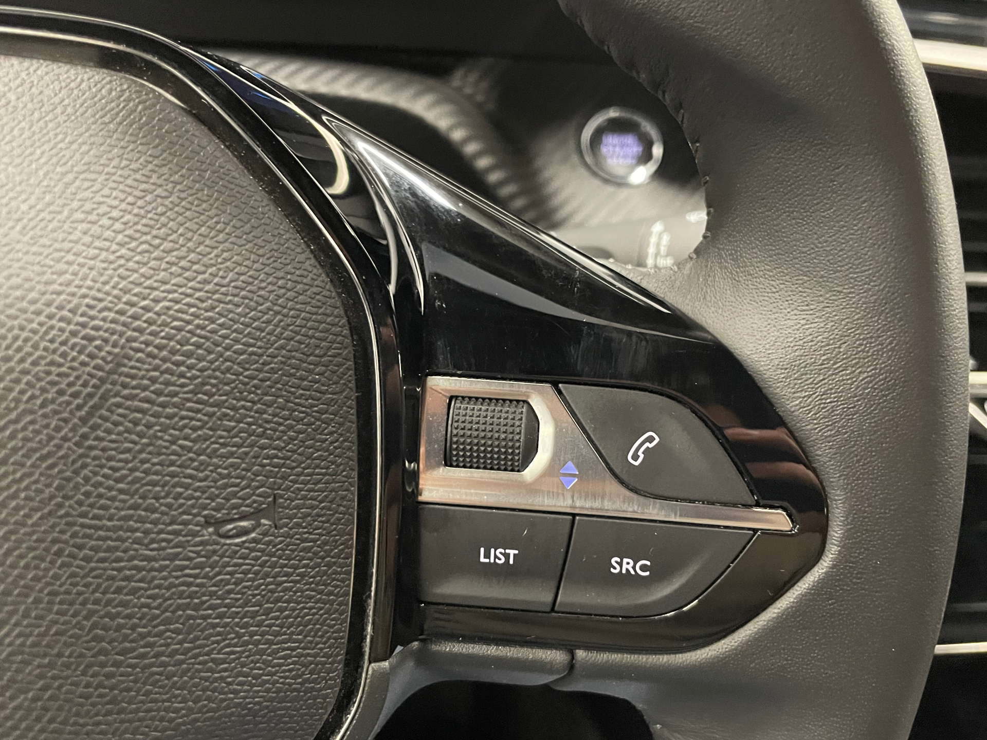 PEUGEOT 2008 PACK PT 130 S&S BVM6