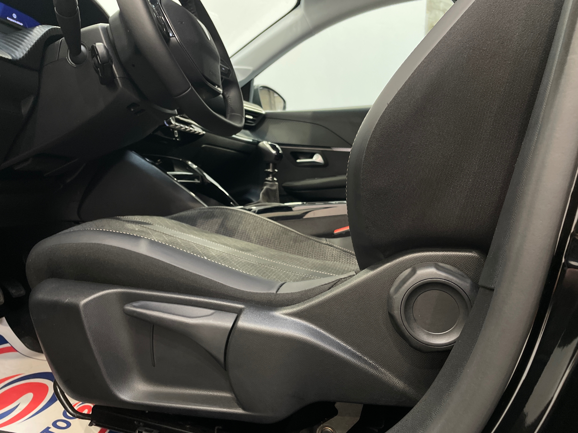 PEUGEOT 208 100 S&S BVM6 Allure