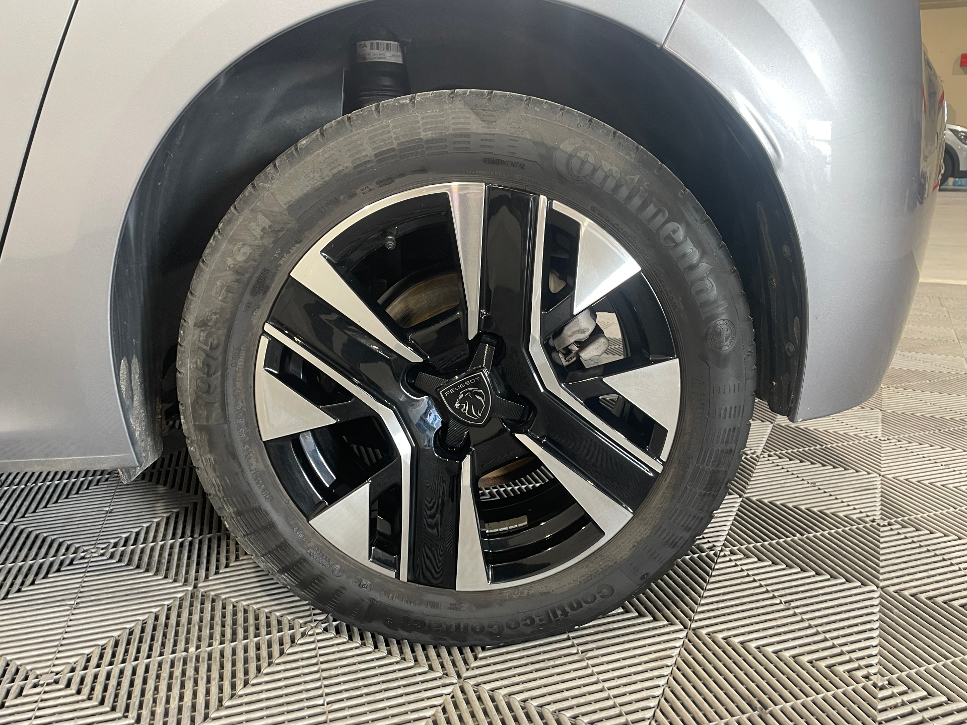 PEUGEOT 208 100 S&S BVM6 Allure
