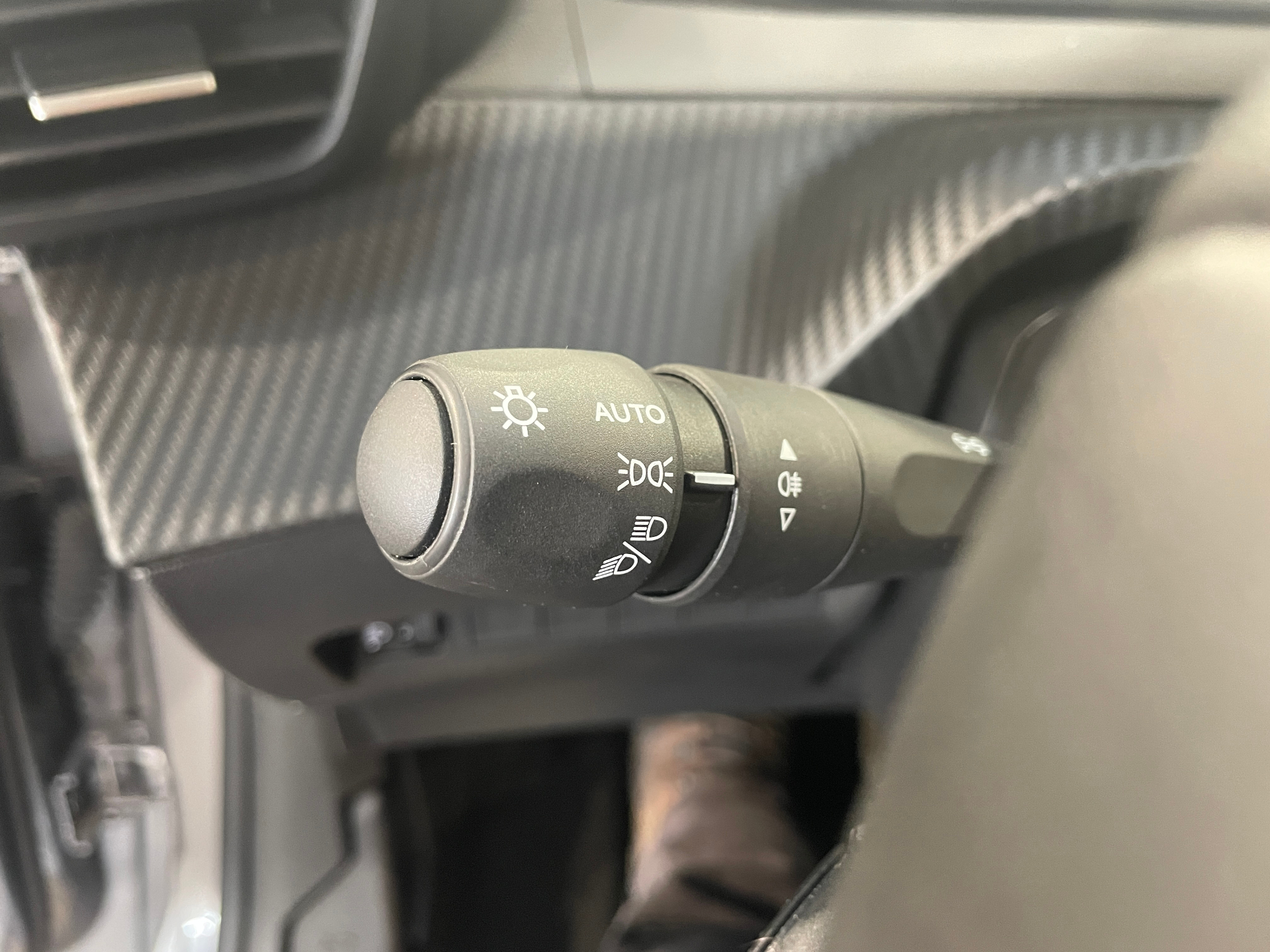 PEUGEOT 208 100 S&S BVM6 Allure