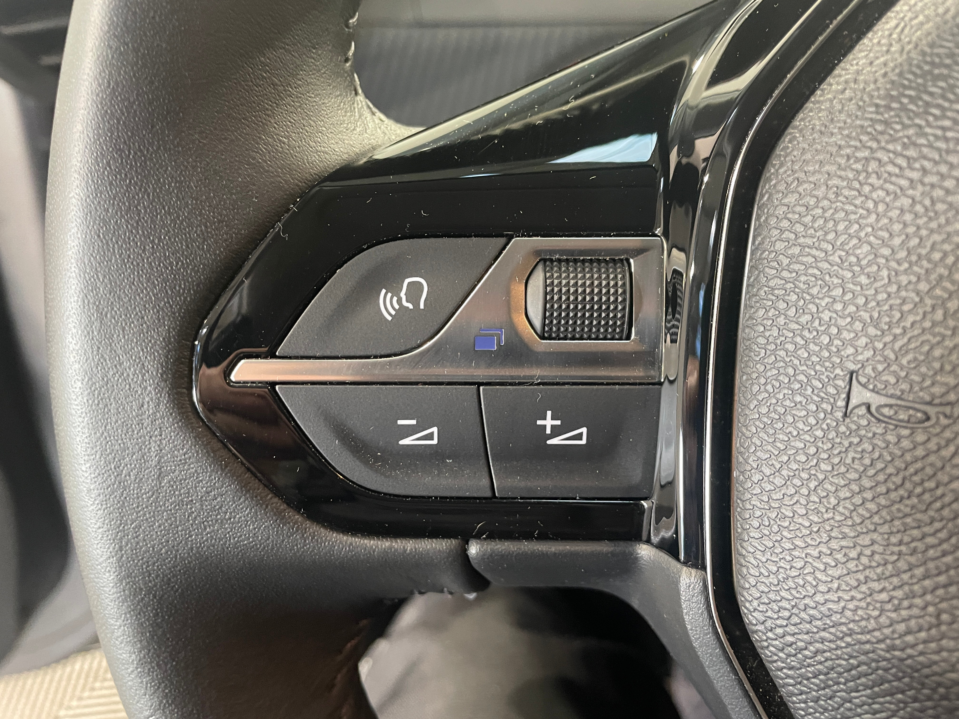 PEUGEOT 208 100 S&S BVM6 Allure
