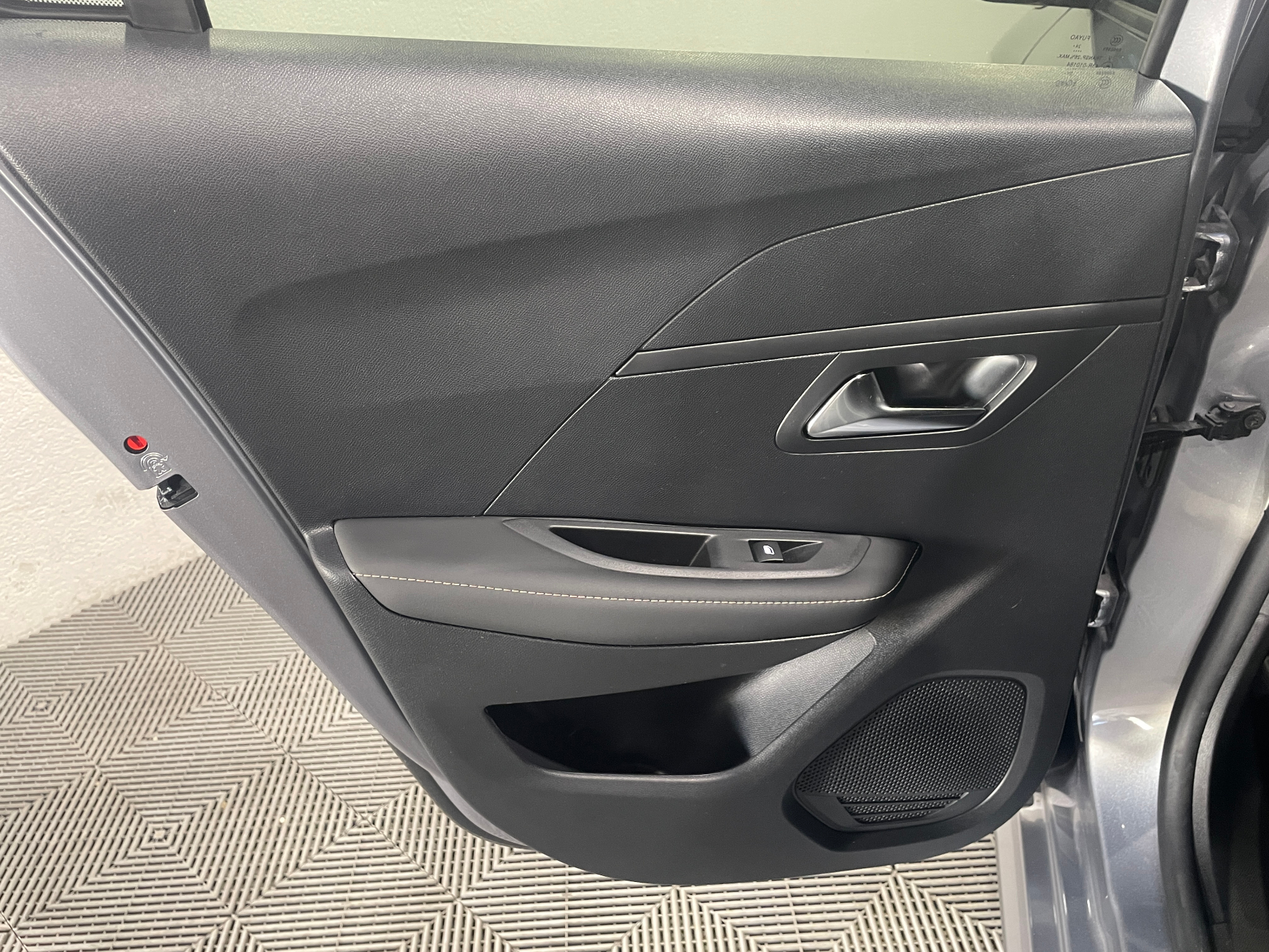PEUGEOT 208 100 S&S BVM6 Allure