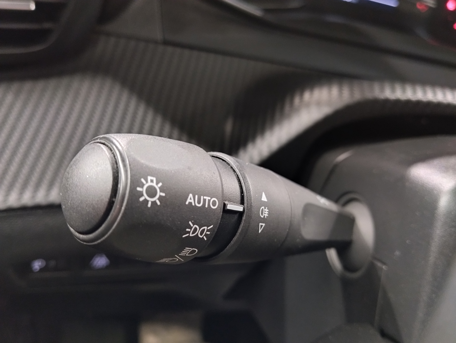 PEUGEOT 2008 STYLE PURETECH 100 S&S BVM6