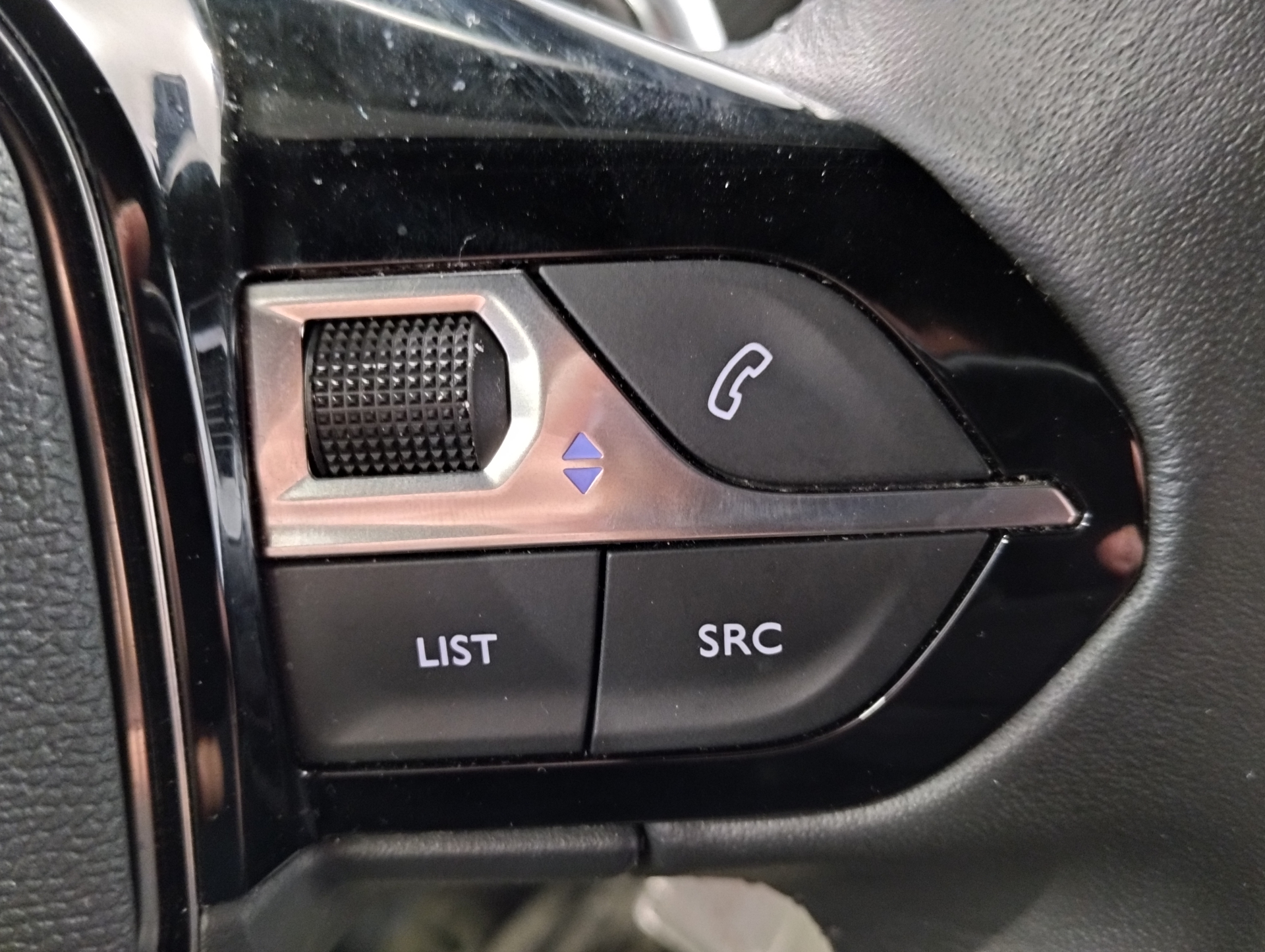 PEUGEOT 2008 STYLE PURETECH 130 S&S EAT8