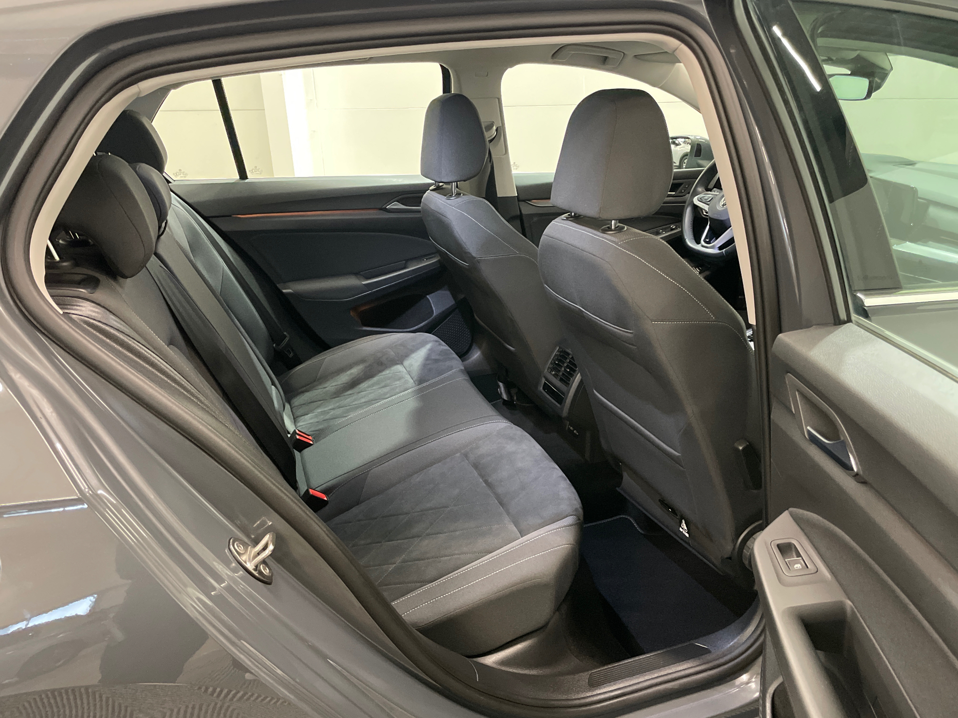 VOLKSWAGEN GOLF 1.4 Hybrid Rechargeable OPF 204 DSG6 Style