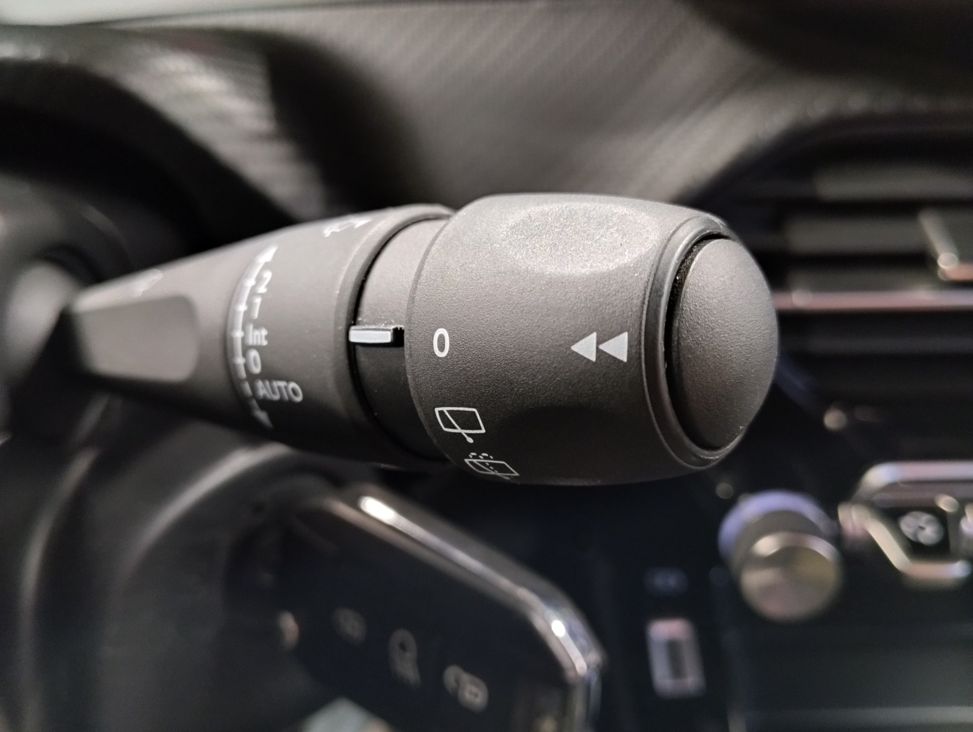 PEUGEOT 2008 STYLE PURETECH 100 S&S BVM6