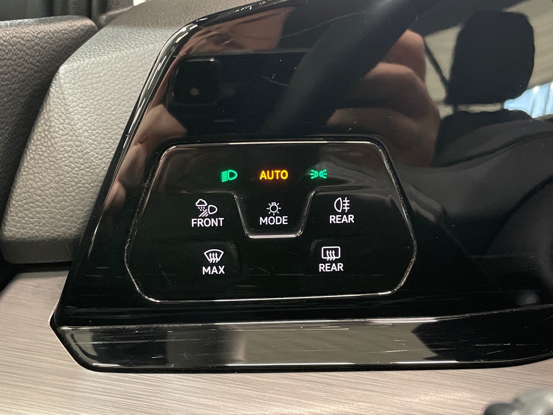 VOLKSWAGEN GOLF 1.4 Hybrid Rechargeable OPF 204 DSG6 Style