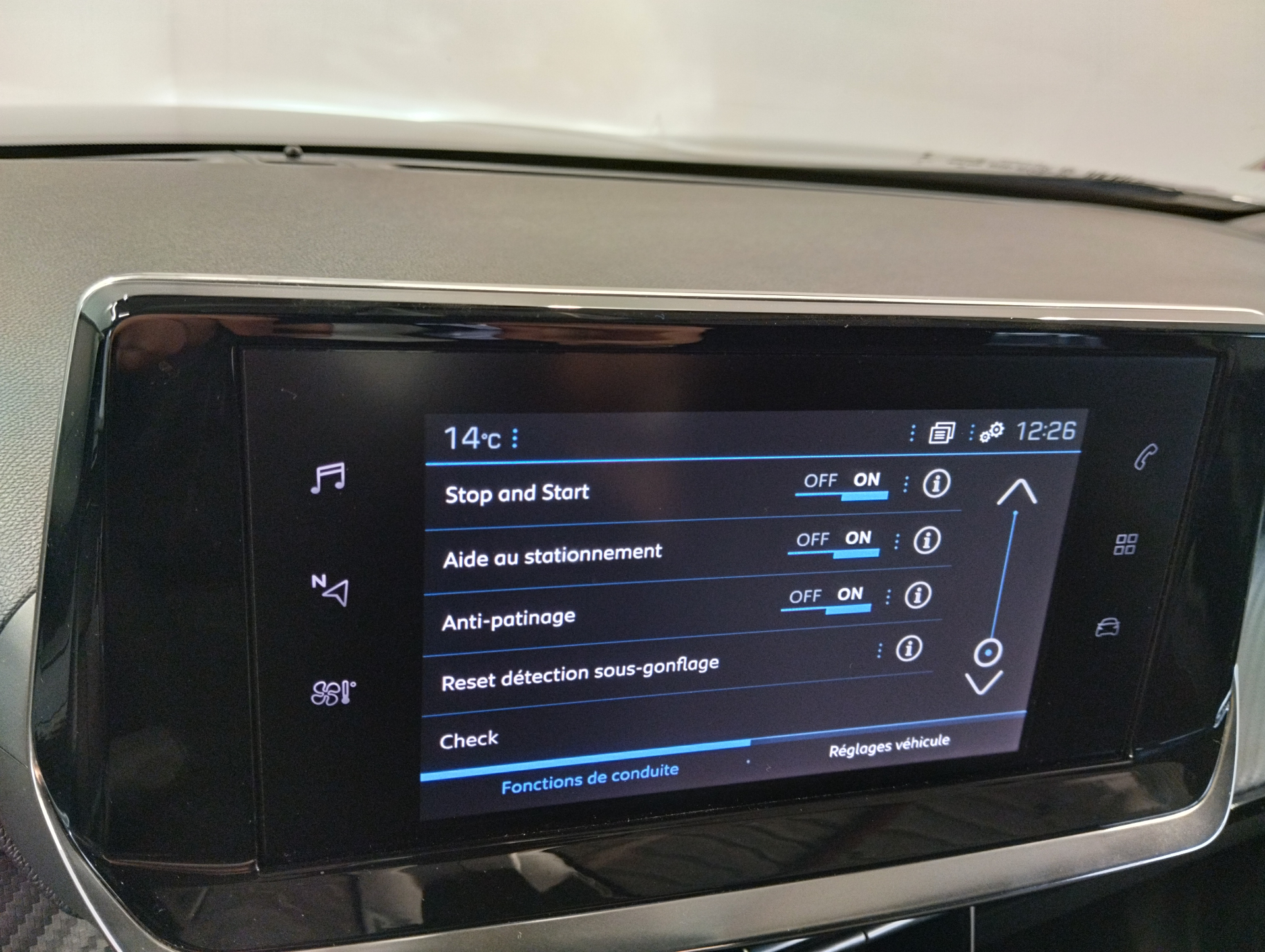 PEUGEOT 2008 STYLE PURETECH 130 S&S EAT8