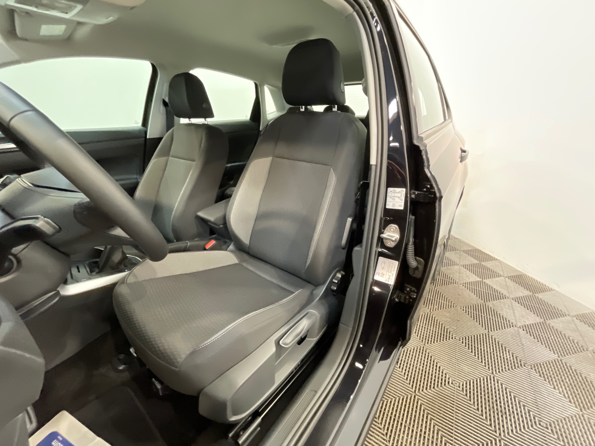 VOLKSWAGEN POLO 1.0 TSI 95 S&S BVM5 Life Plus
