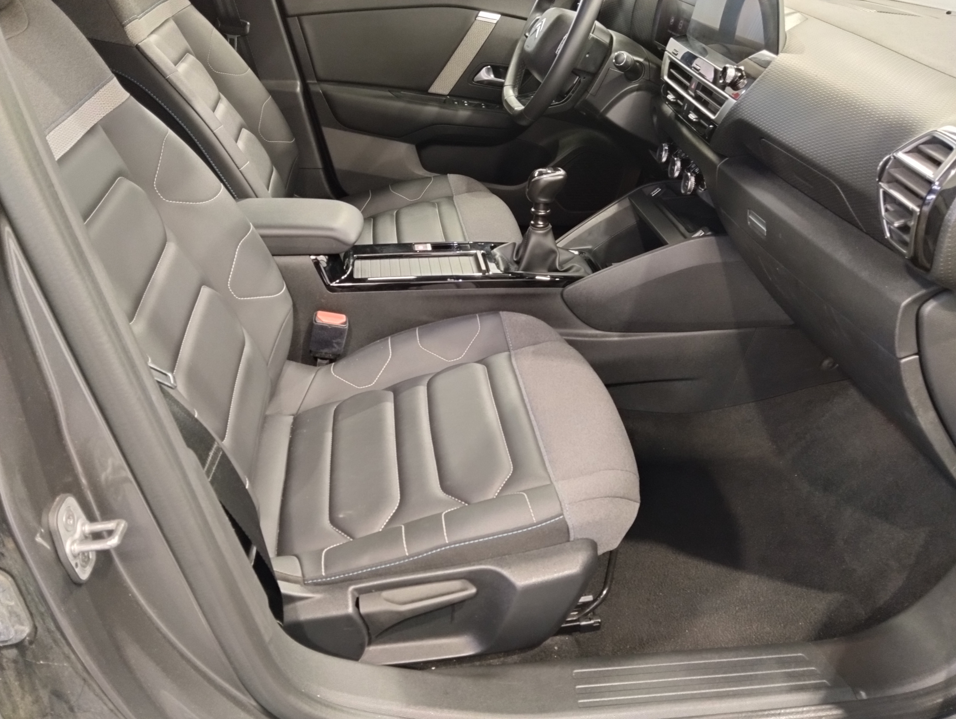 CITROEN C4 PureTech 130 S&S BVM6 Shine