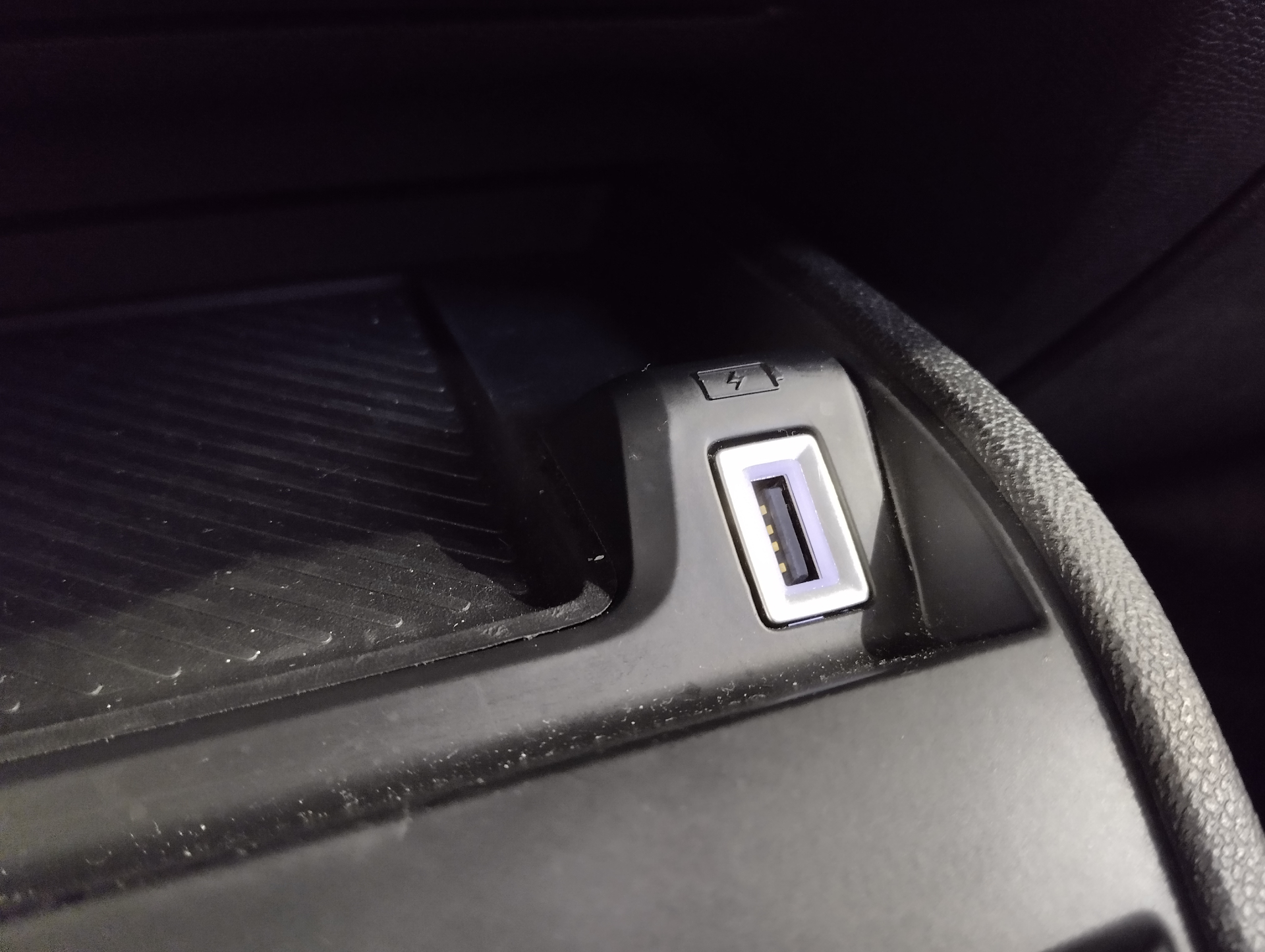 CITROEN C4 PureTech 130 S&S BVM6 Shine