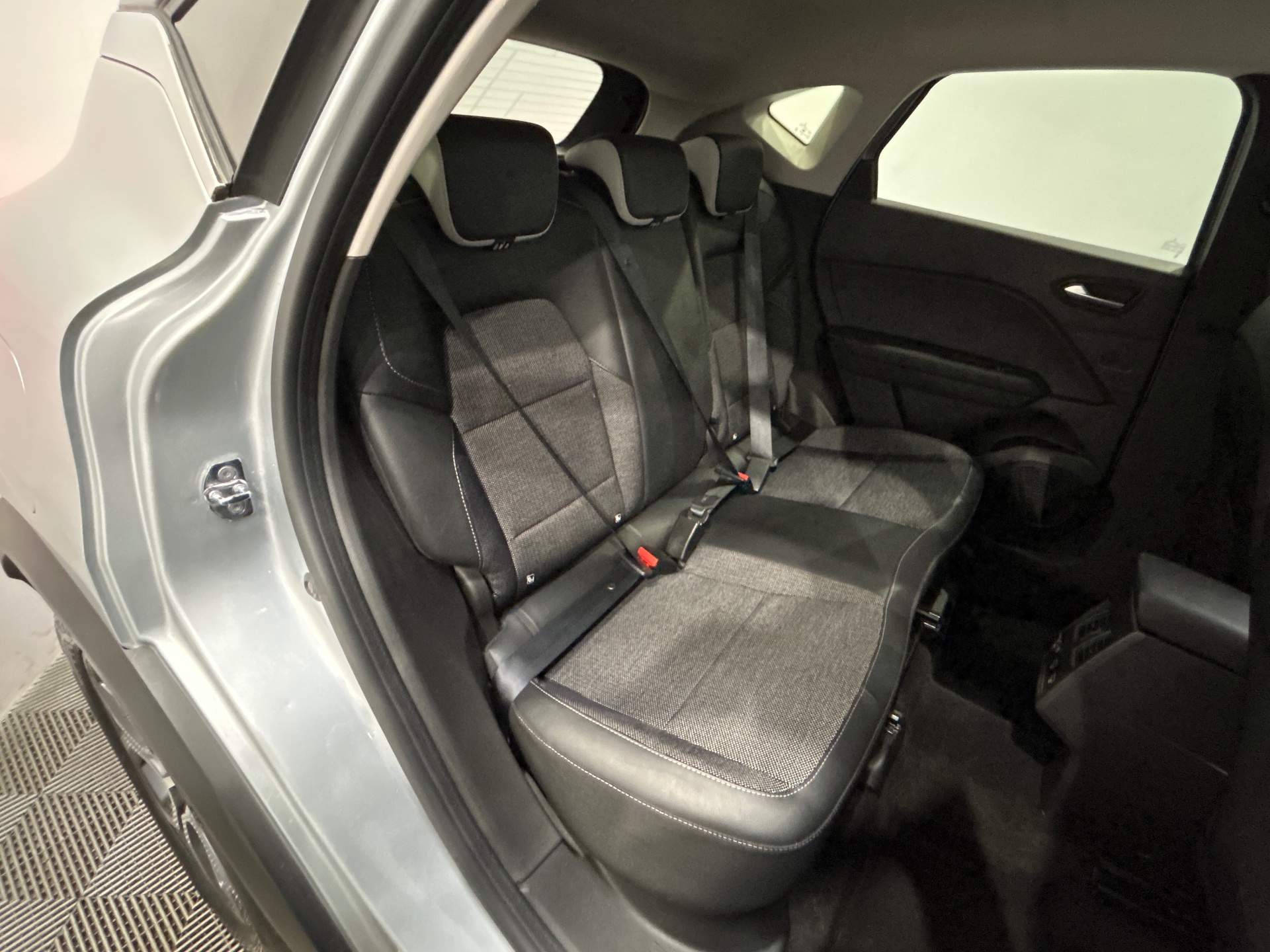 RENAULT CAPTUR E-Tech full hybrid 145 Techno