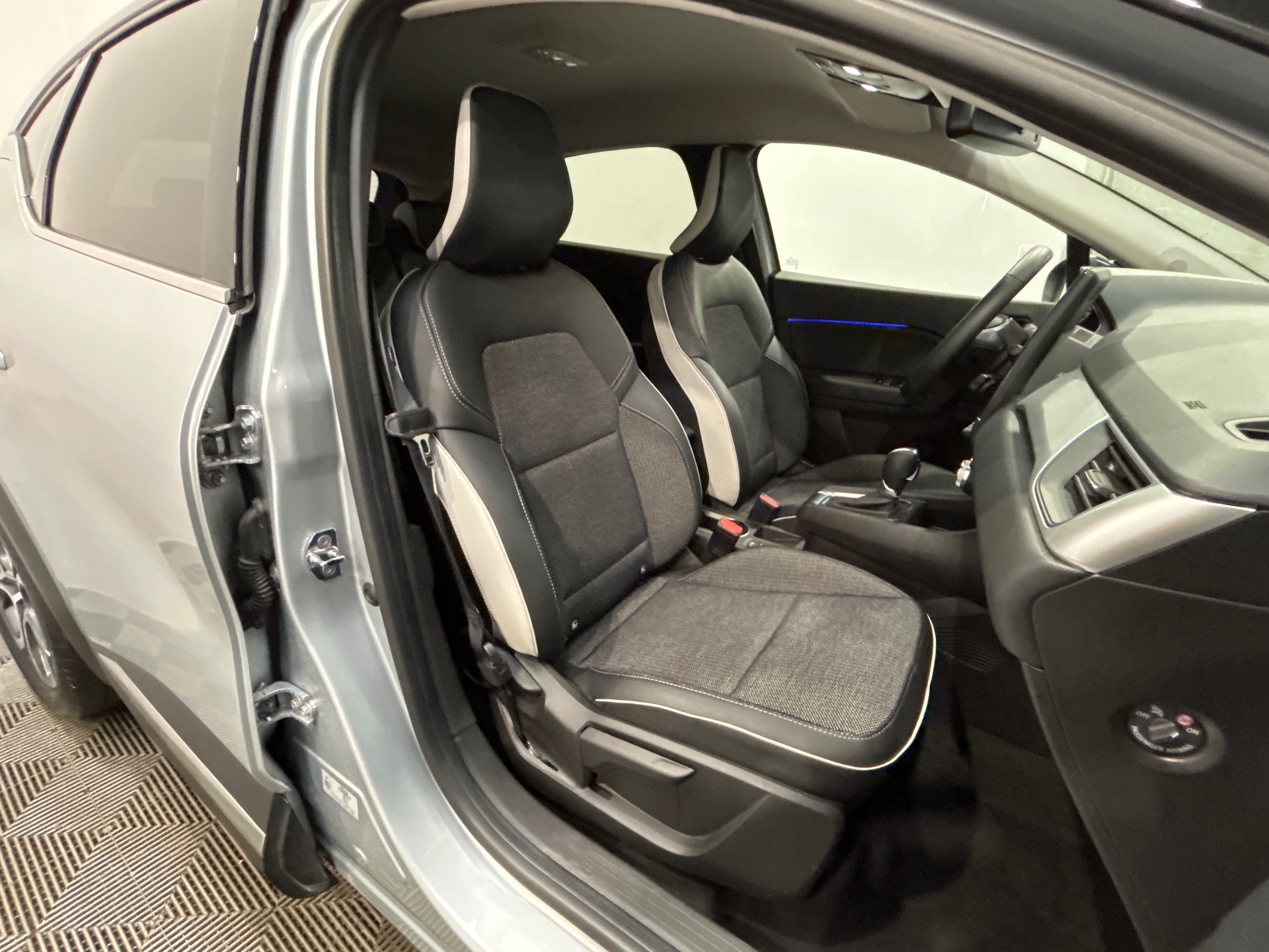 RENAULT CAPTUR E-Tech full hybrid 145 Techno
