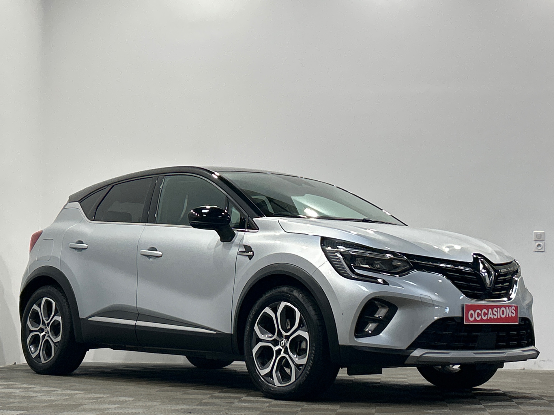RENAULT CAPTUR E-Tech full hybrid 145 Techno