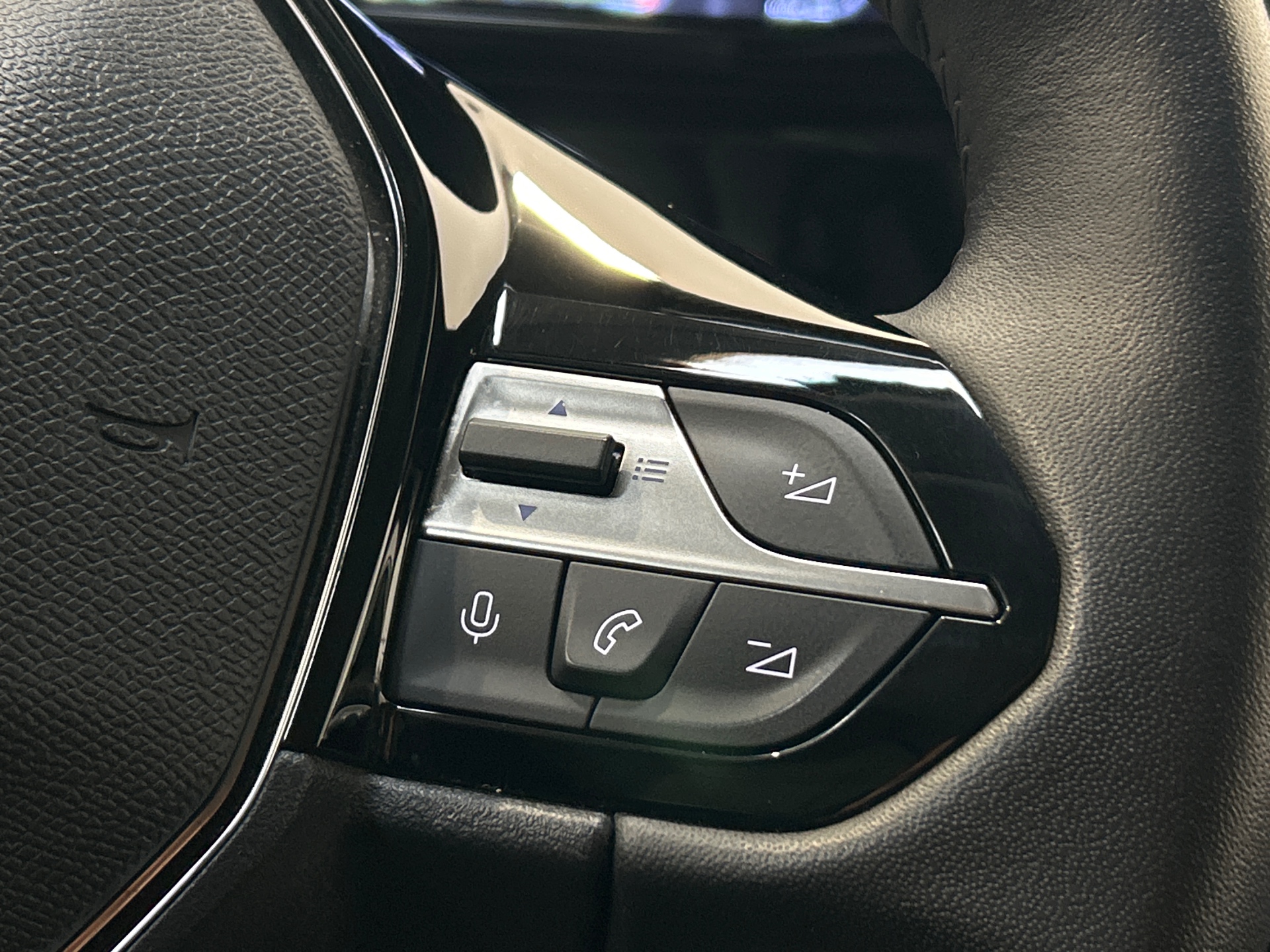 PEUGEOT 308 PureTech 130ch S&S BVM6 Allure Pack