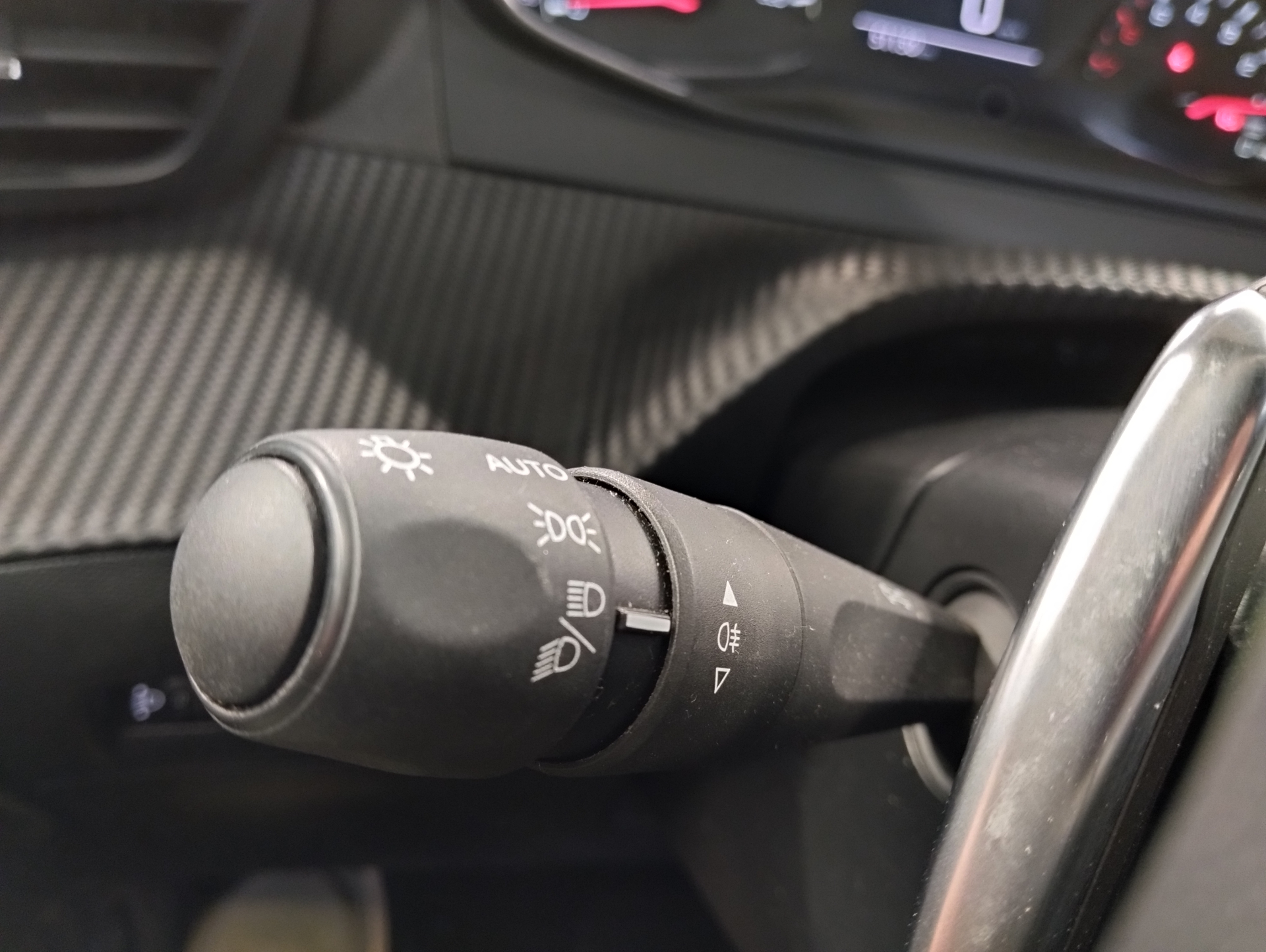PEUGEOT 2008 ACTIVE PT 130 S&S EAT8