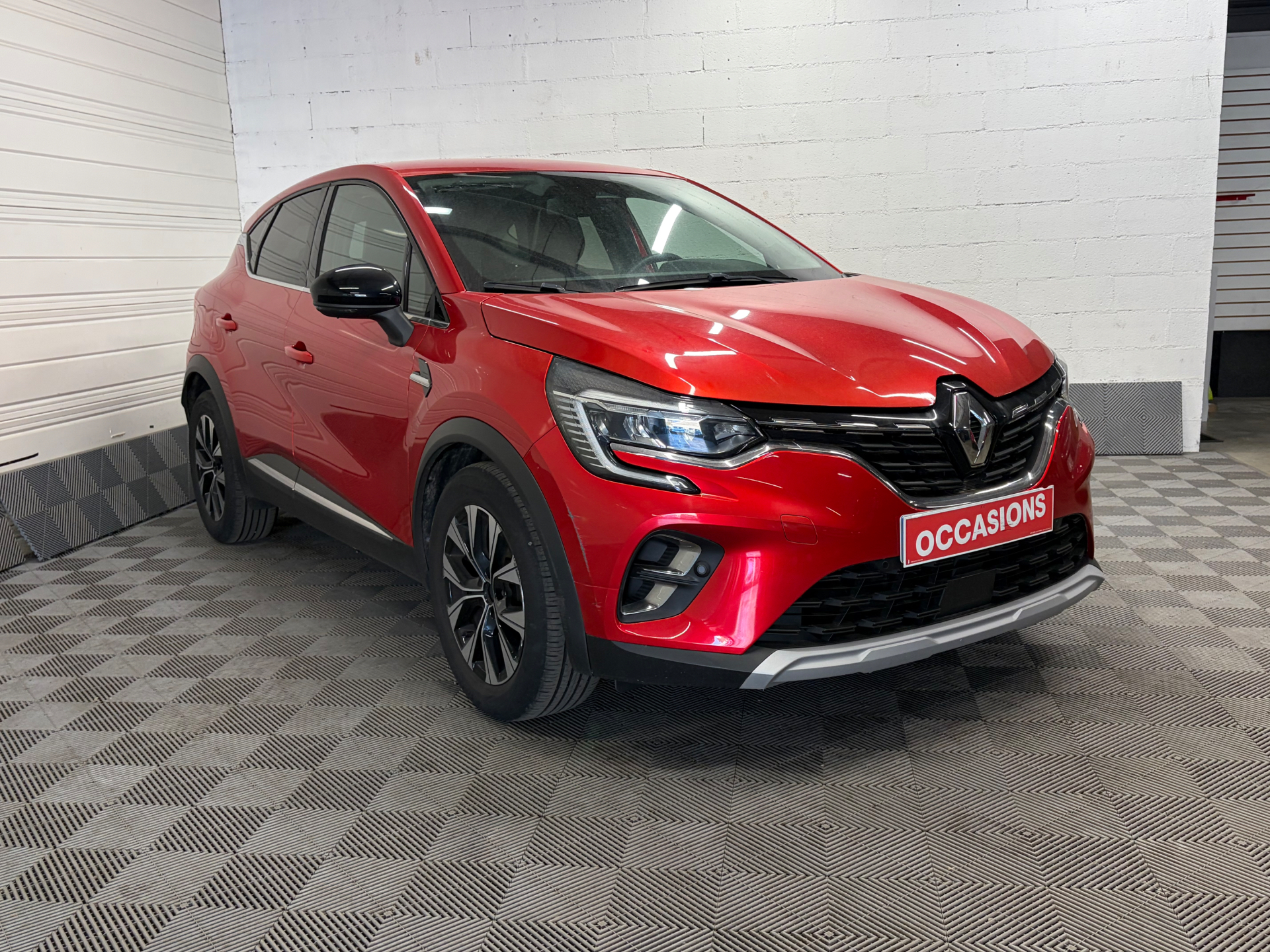 RENAULT CAPTUR mild hybrid 140 EDC Techno