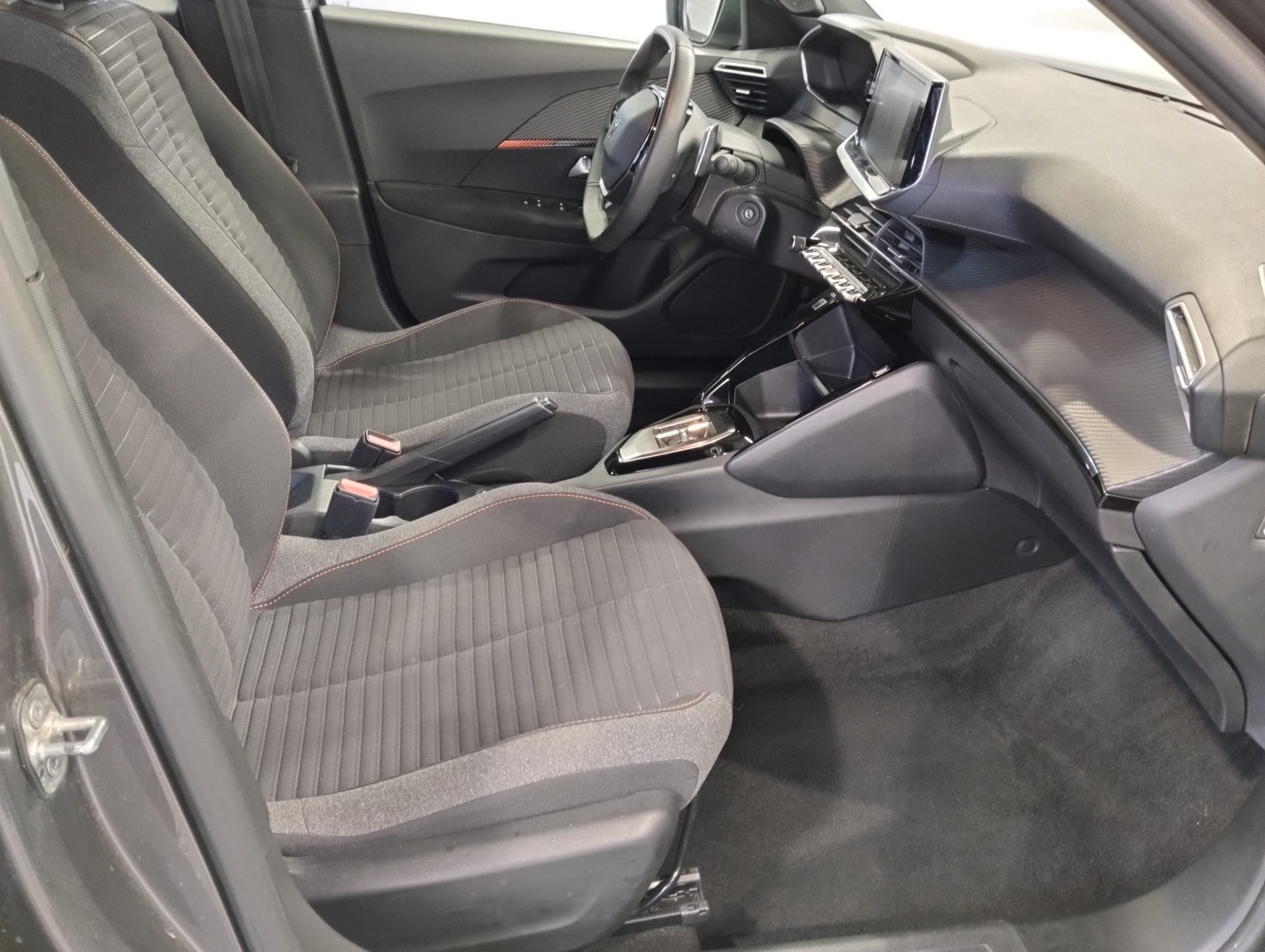 PEUGEOT 2008 ACTIVE PT 130 S&S EAT8