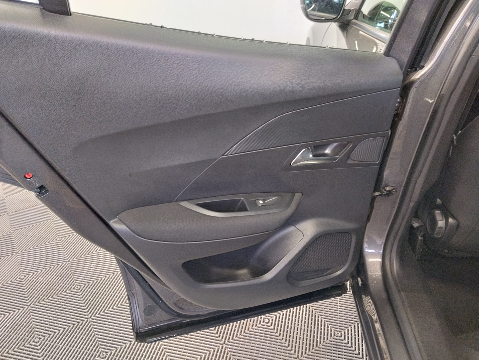 PEUGEOT 2008 ACTIVE PT 130 S&S EAT8