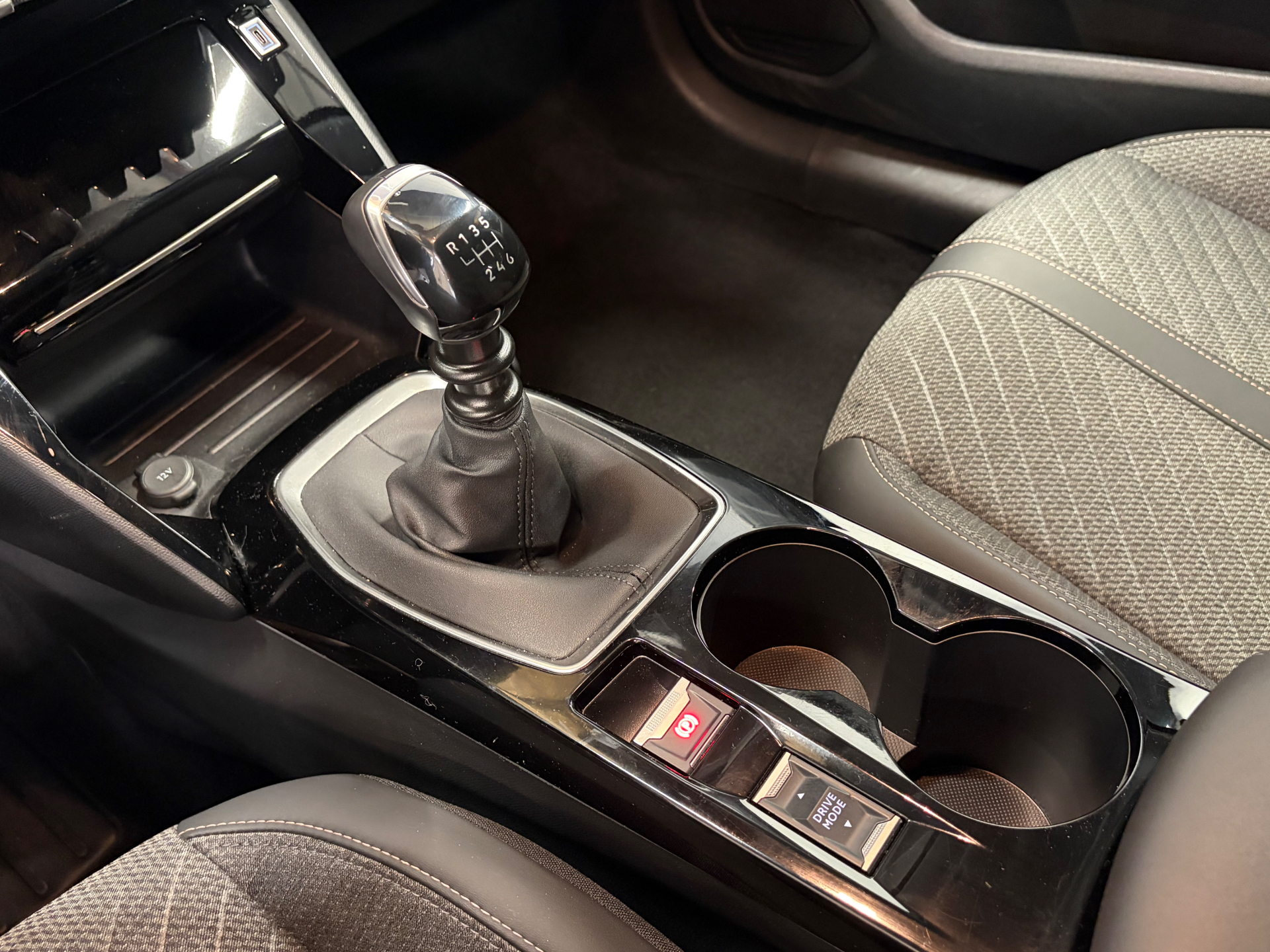 PEUGEOT 208 100 CV ALLURE