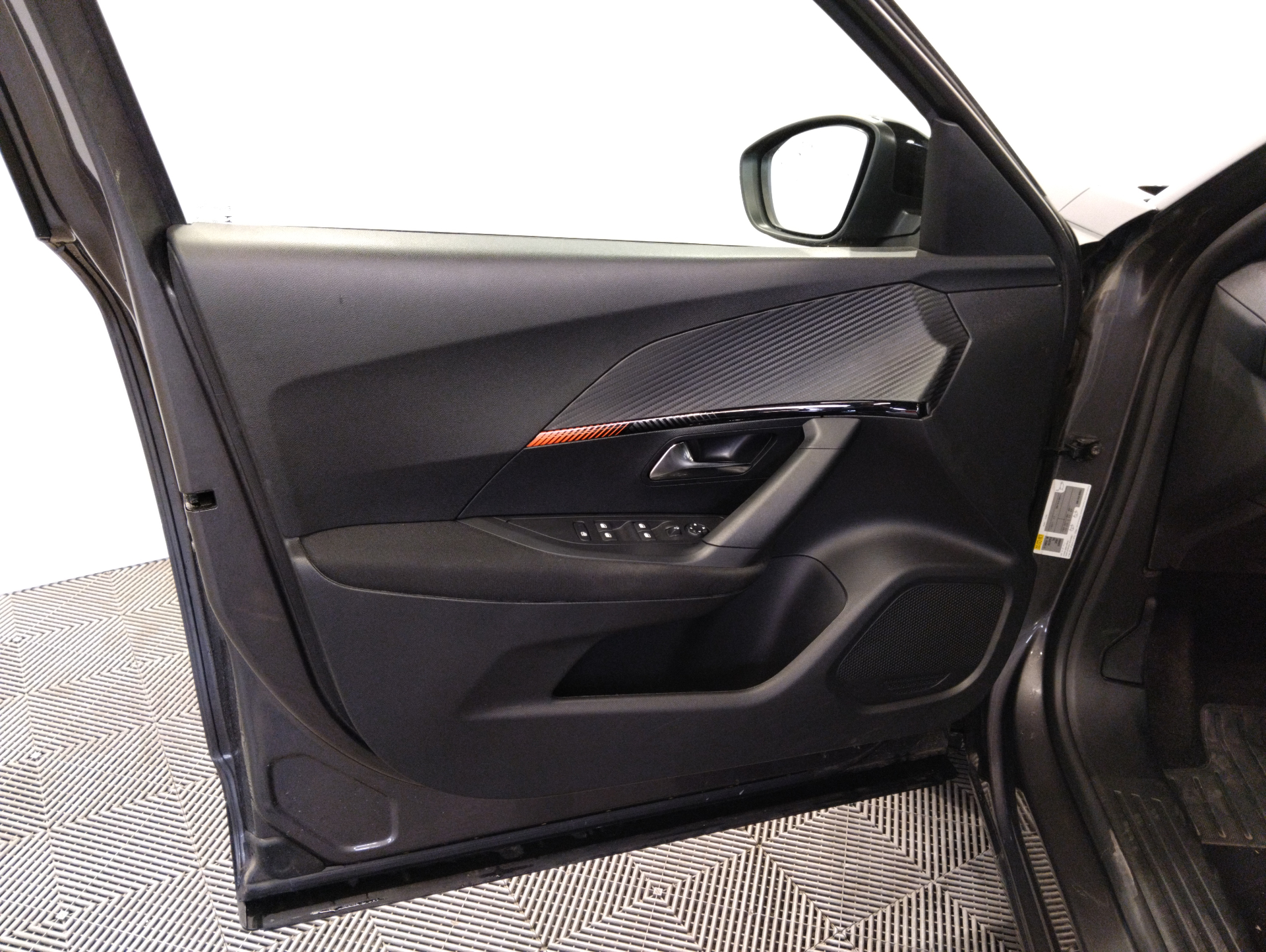 PEUGEOT 2008 ACTIVE PT 130 S&S EAT8