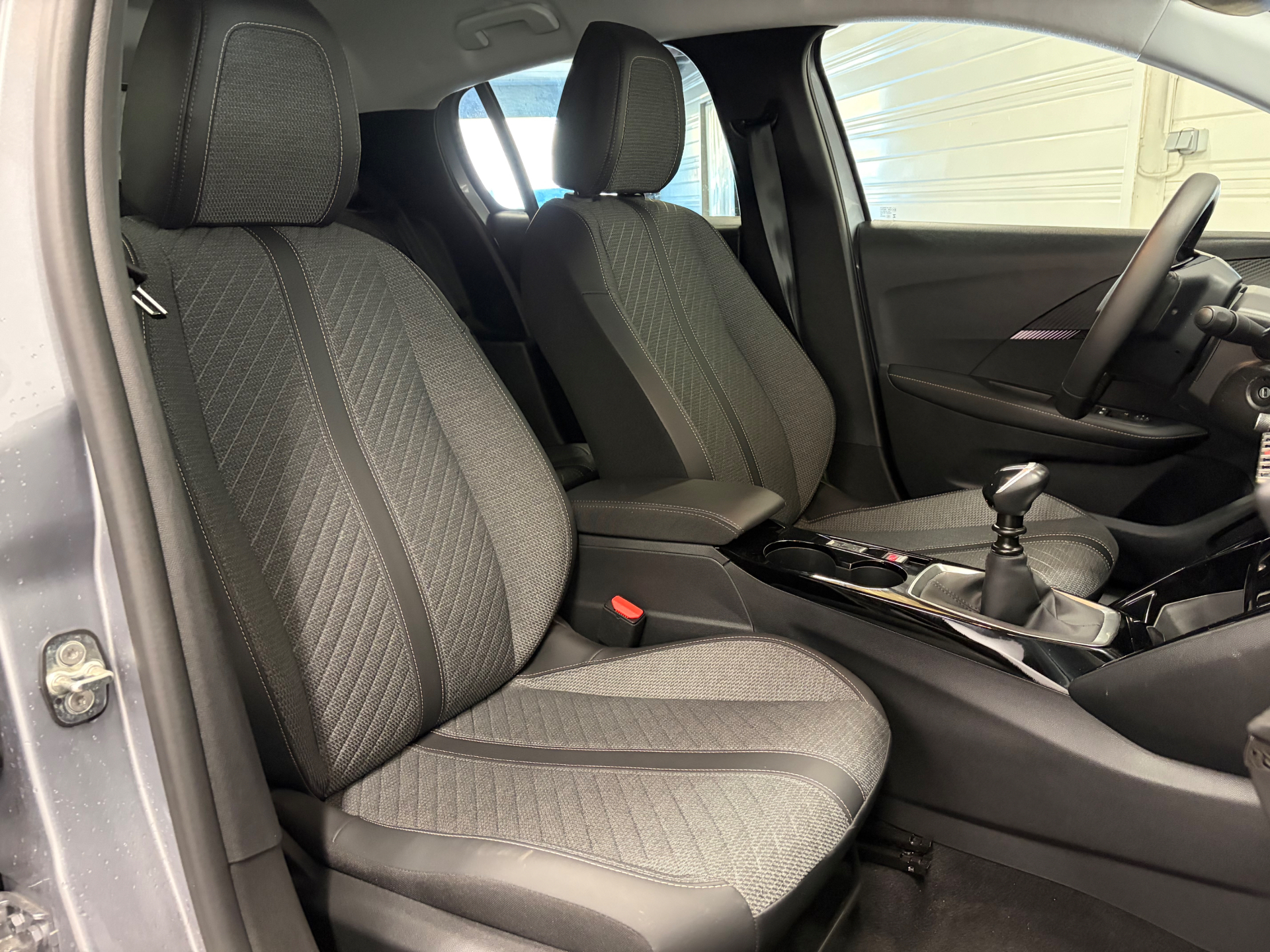 PEUGEOT 208 100 CV ALLURE