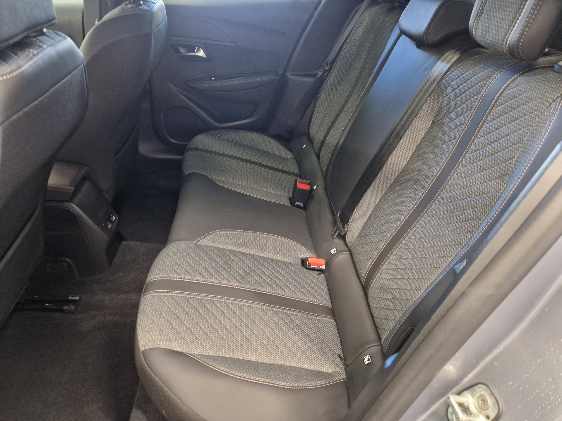 PEUGEOT 208 100 CV ALLURE