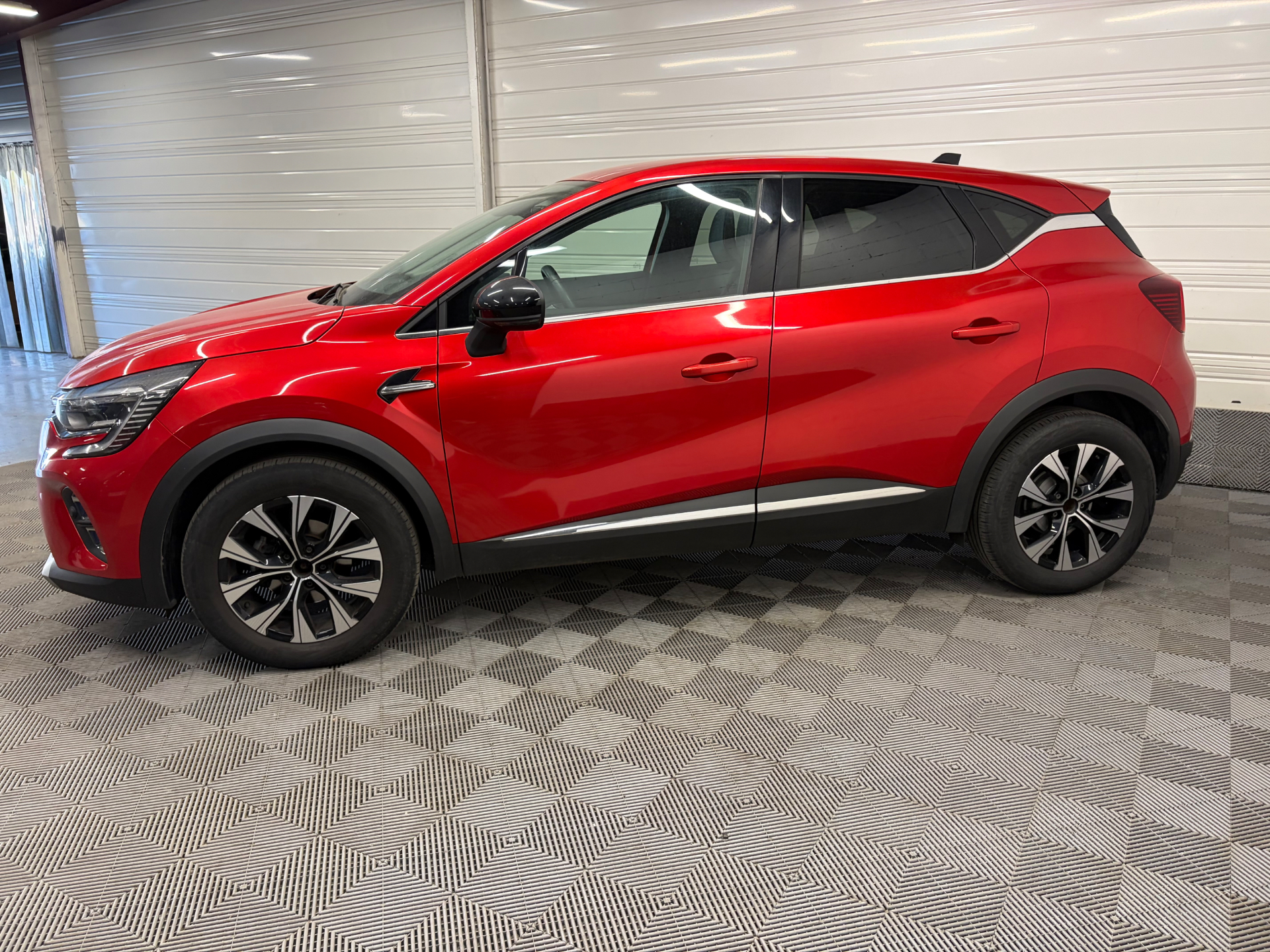 RENAULT CAPTUR mild hybrid 140 EDC Techno
