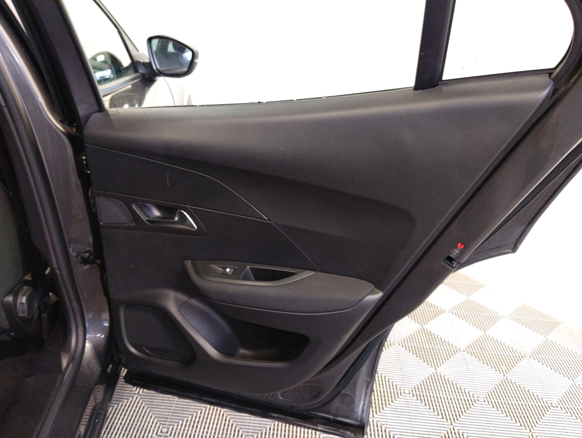 PEUGEOT 2008 ACTIVE PT 130 S&S EAT8